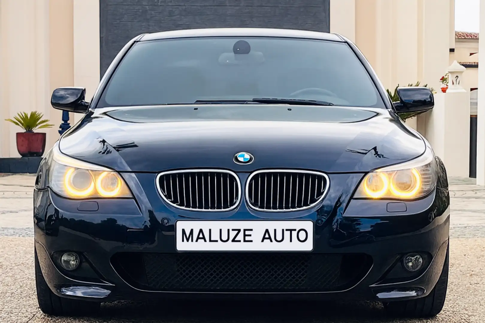 BMW 550 550i Aut. Bleu - 1