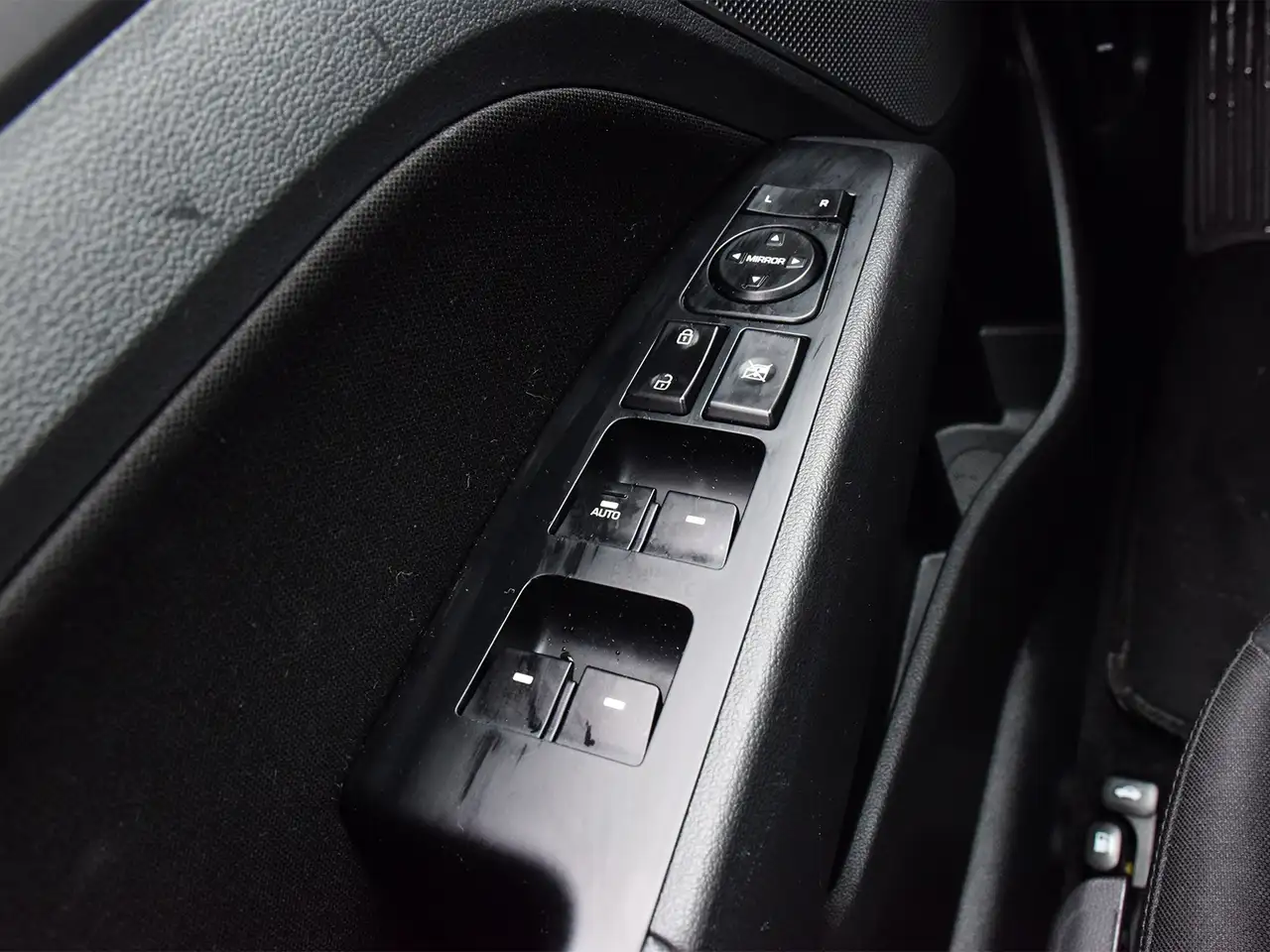Hyundai ELANTRA снимка Hyundai ELANTRA