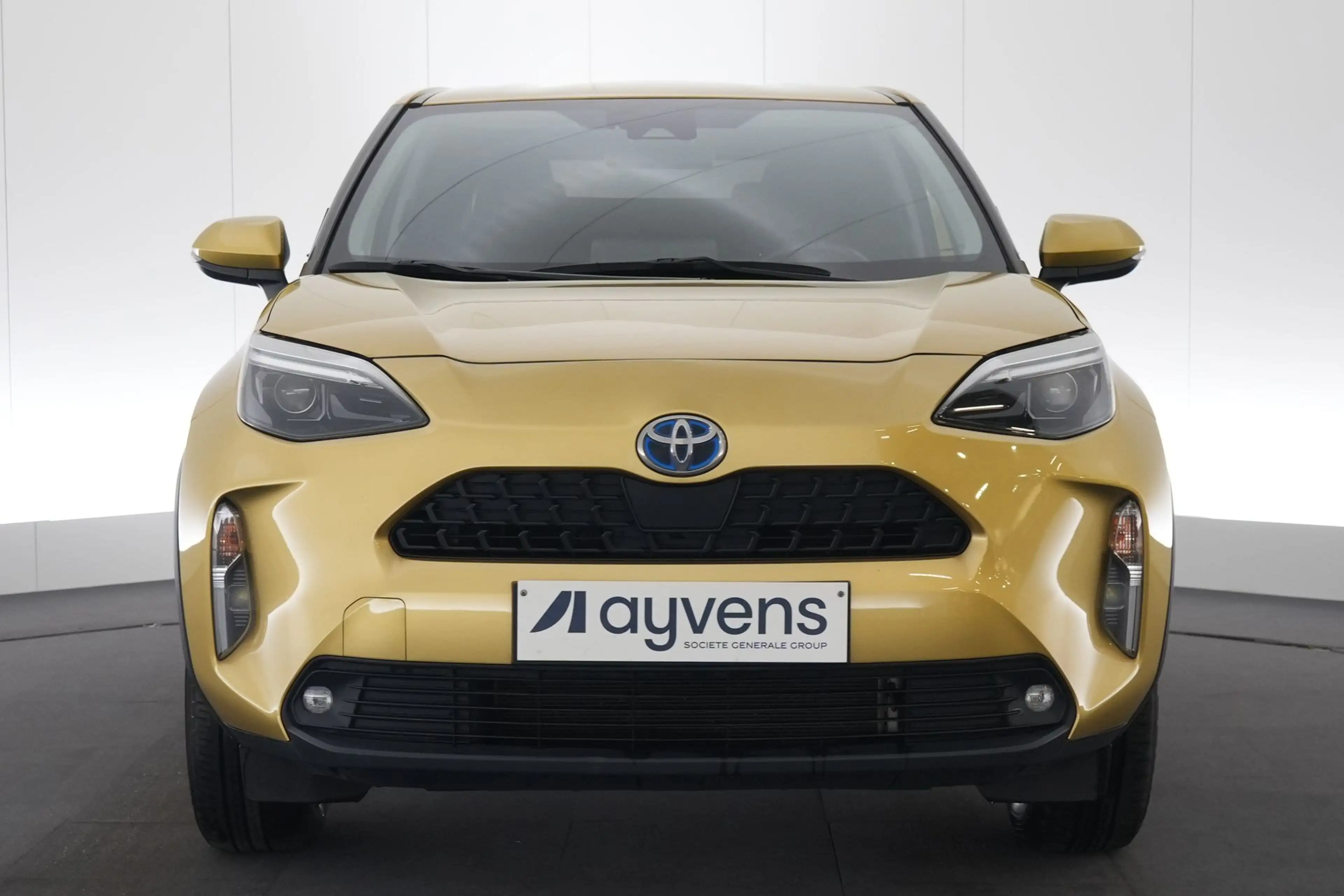 Toyota Yaris Cross 1.5 VVT-I HEV Dynamic E-CVT GPS CAM Carplay Trekha — photo 2