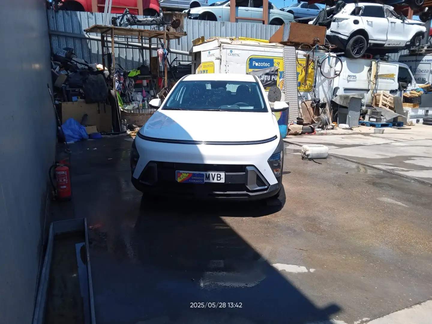 Hyundai KONA HEV 1.6 GDI DT Maxx Wit - 1