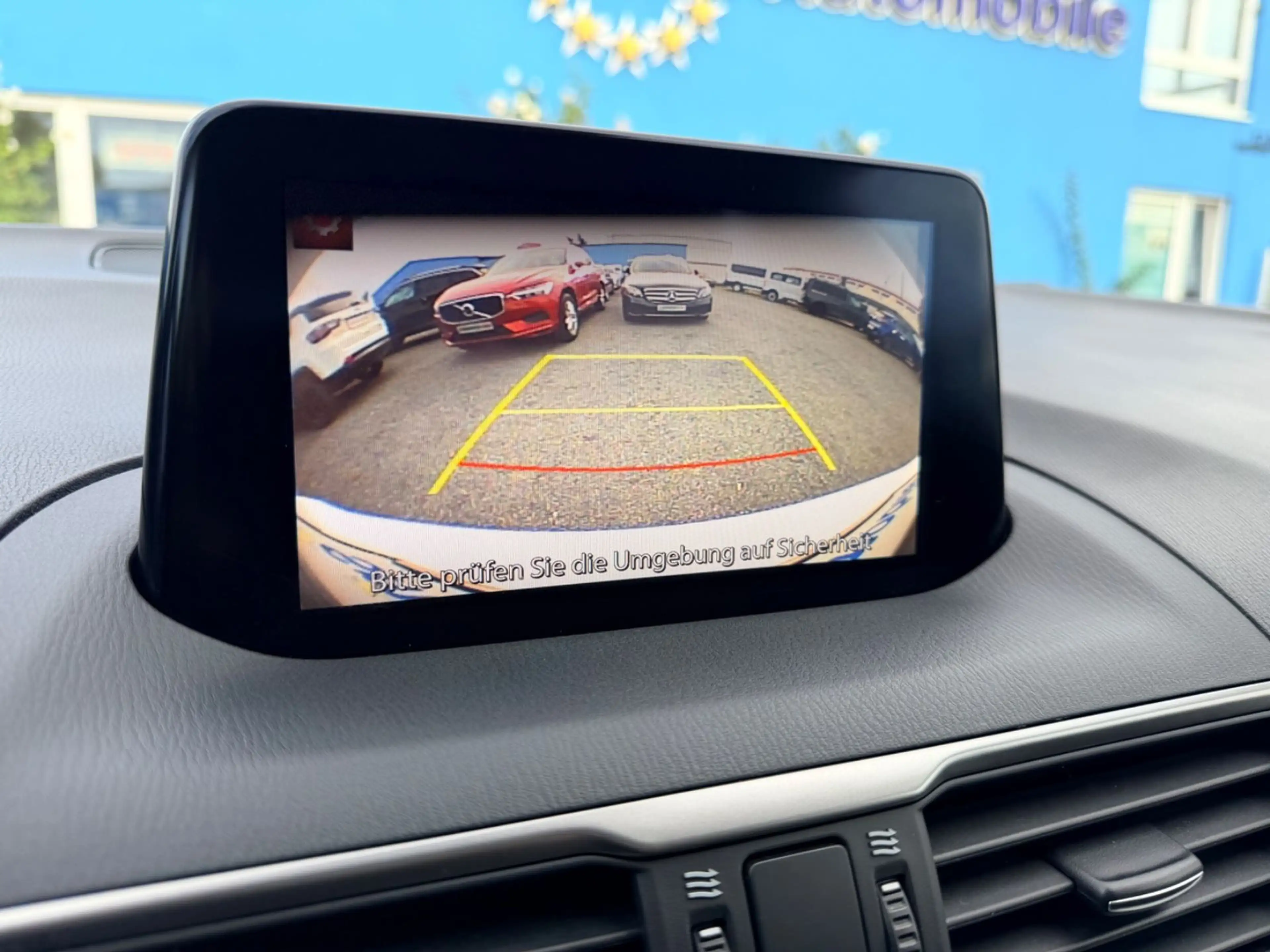 Mazda 3 2,0 SkyActiv Exclusive Line Automatik — photo 20