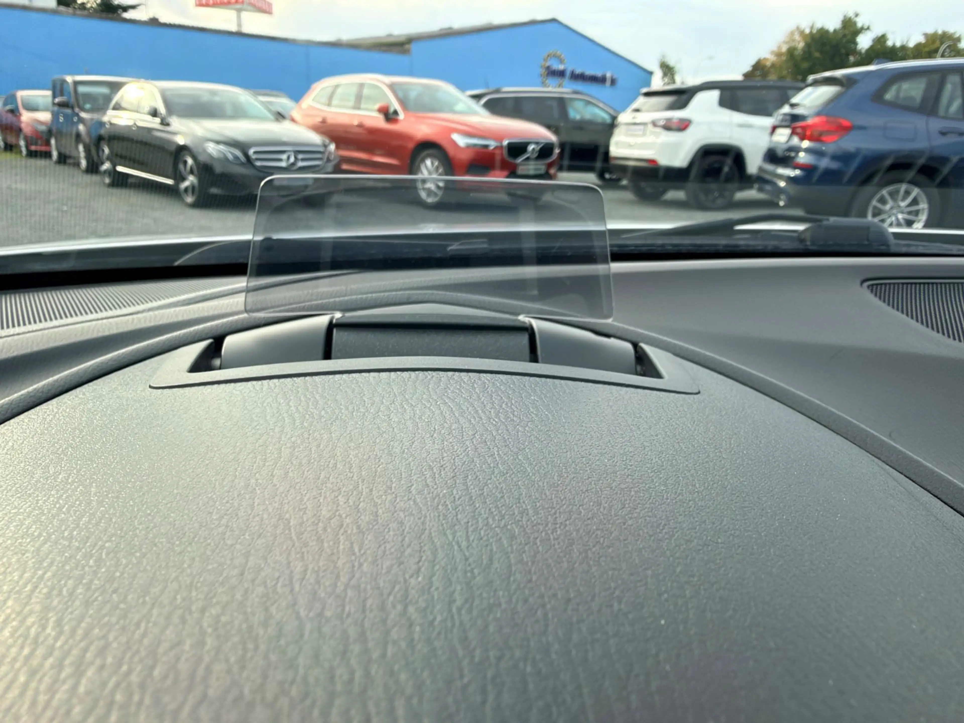 Mazda 3 2,0 SkyActiv Exclusive Line Automatik — photo 17