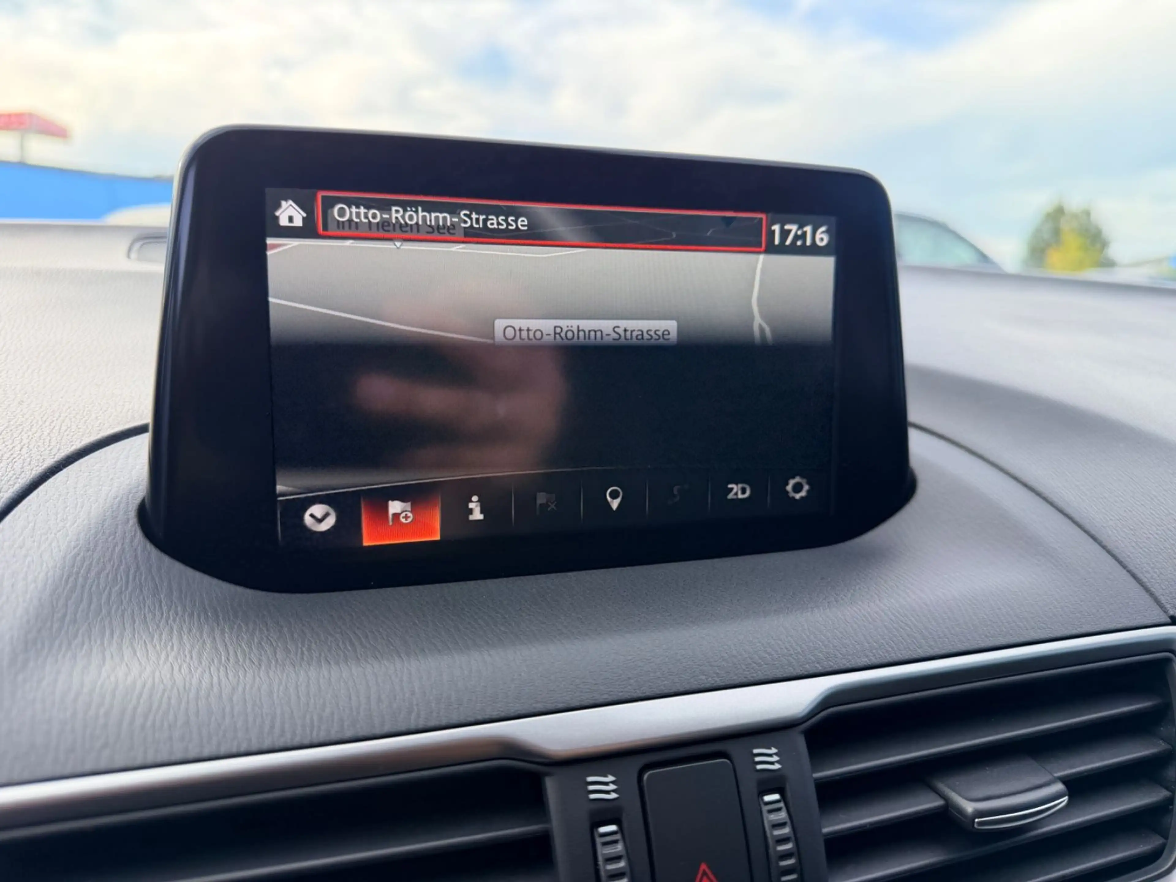 Mazda 3 2,0 SkyActiv Exclusive Line Automatik — photo 11