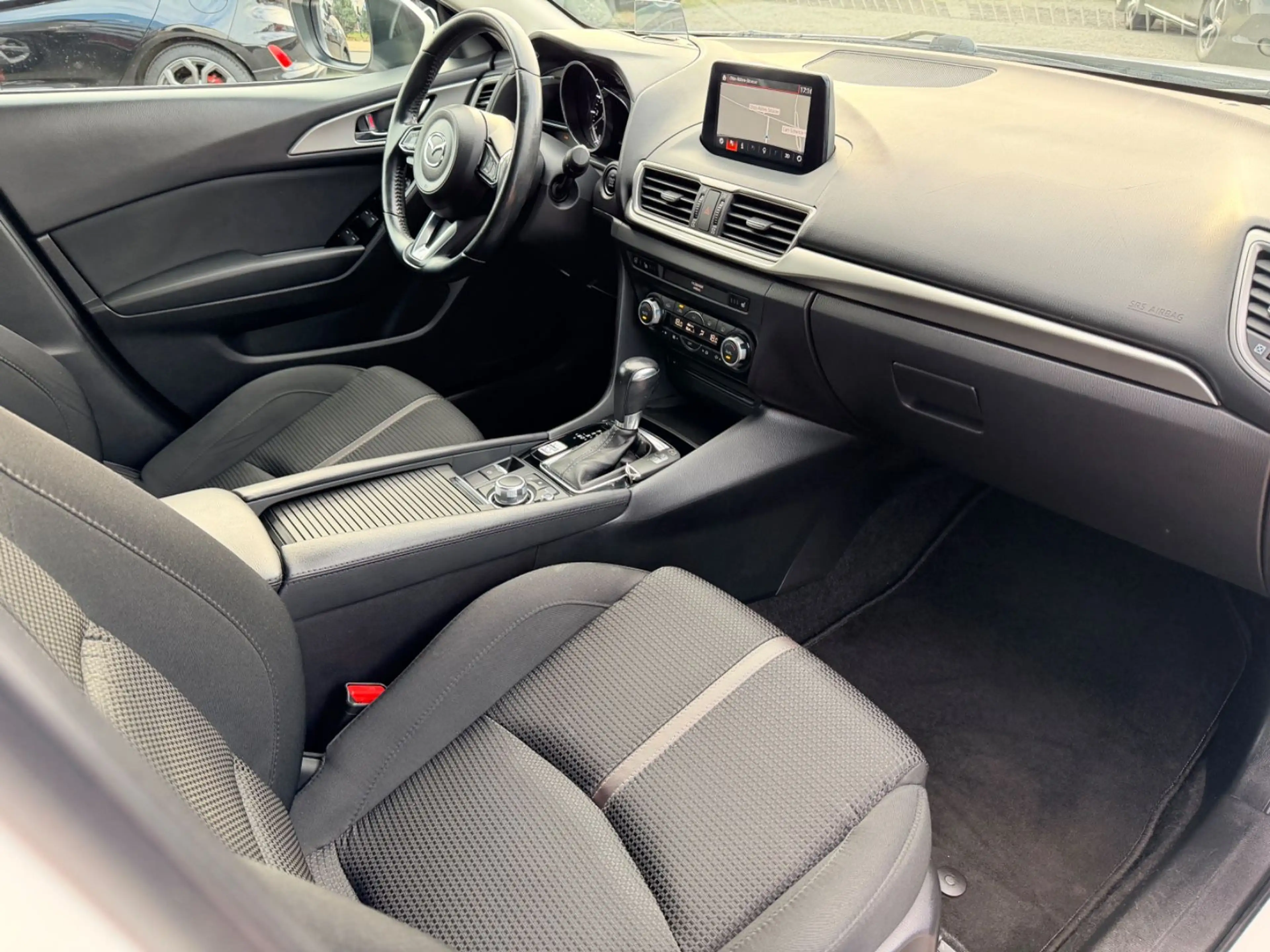 Mazda 3 2,0 SkyActiv Exclusive Line Automatik — photo 7