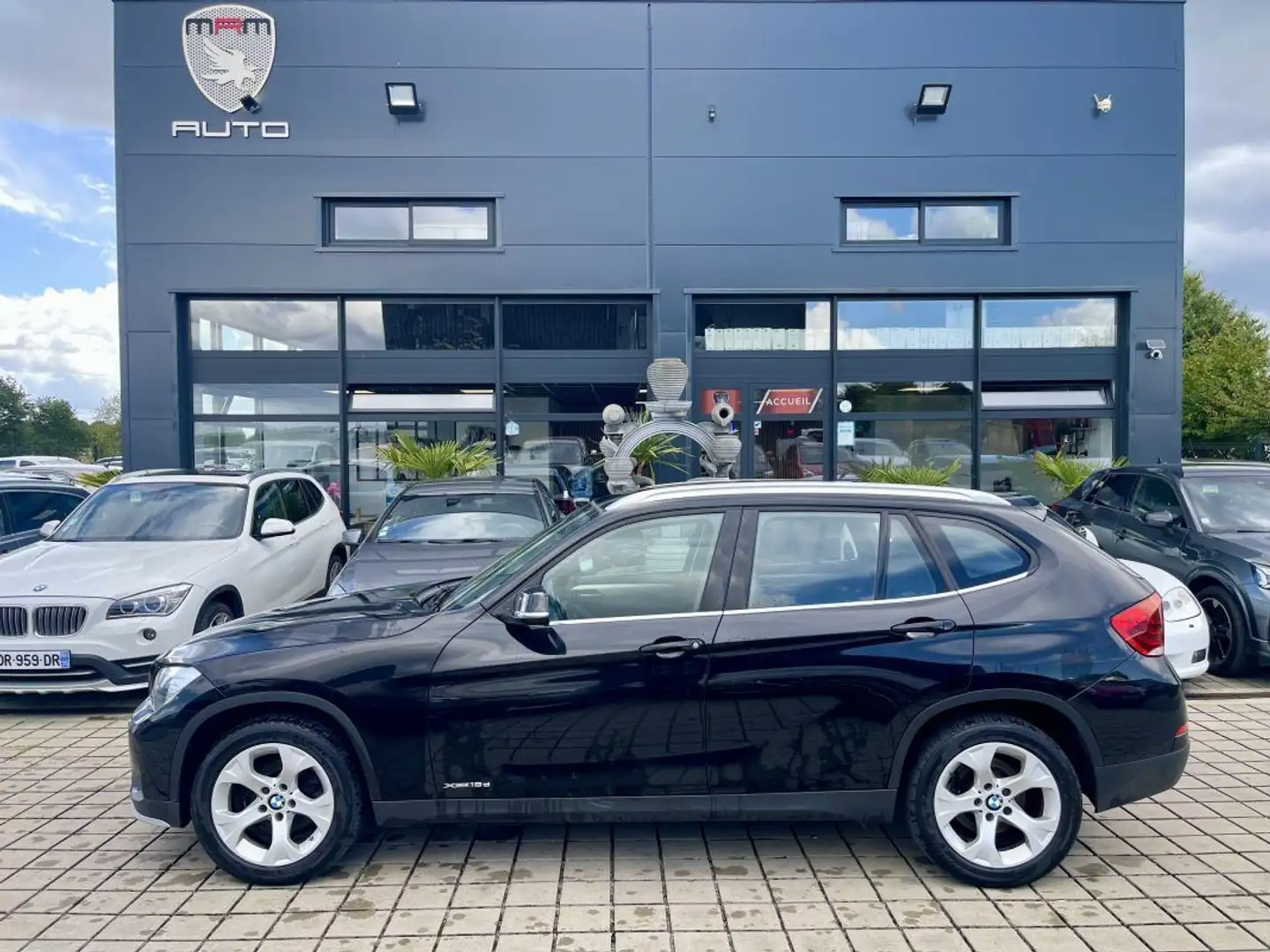 BMW X1 SERIE xDrive 18d 143ch Lounge Sport Negro - 1