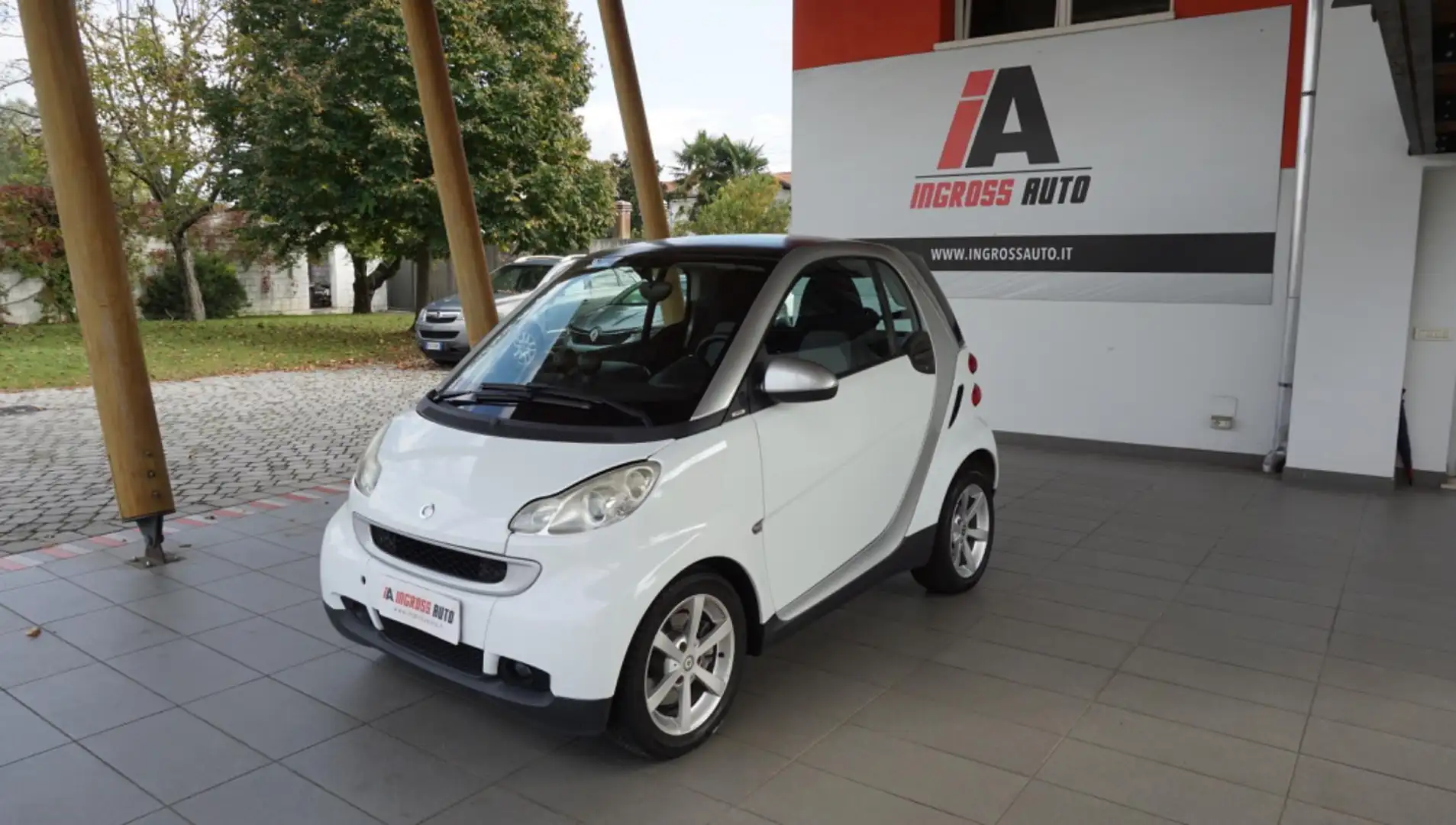 smart forTwo 1000 62 kW coupé passion Wit - 1