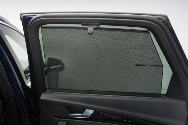 Audi Q5 view 10