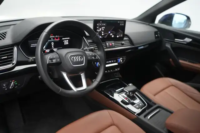Audi Q5 view 14