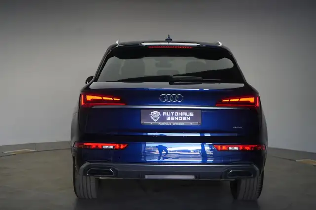 Audi Q5 view 5