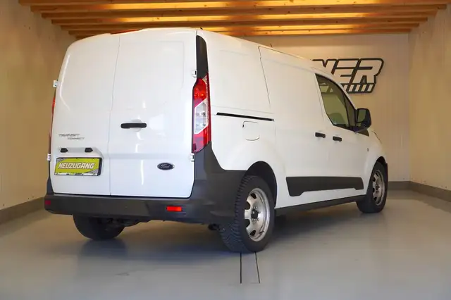 Ford Transit Connect view 4