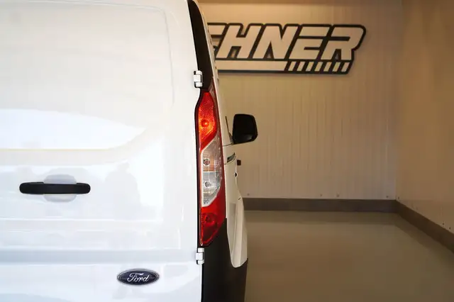 Ford Transit Connect view 6