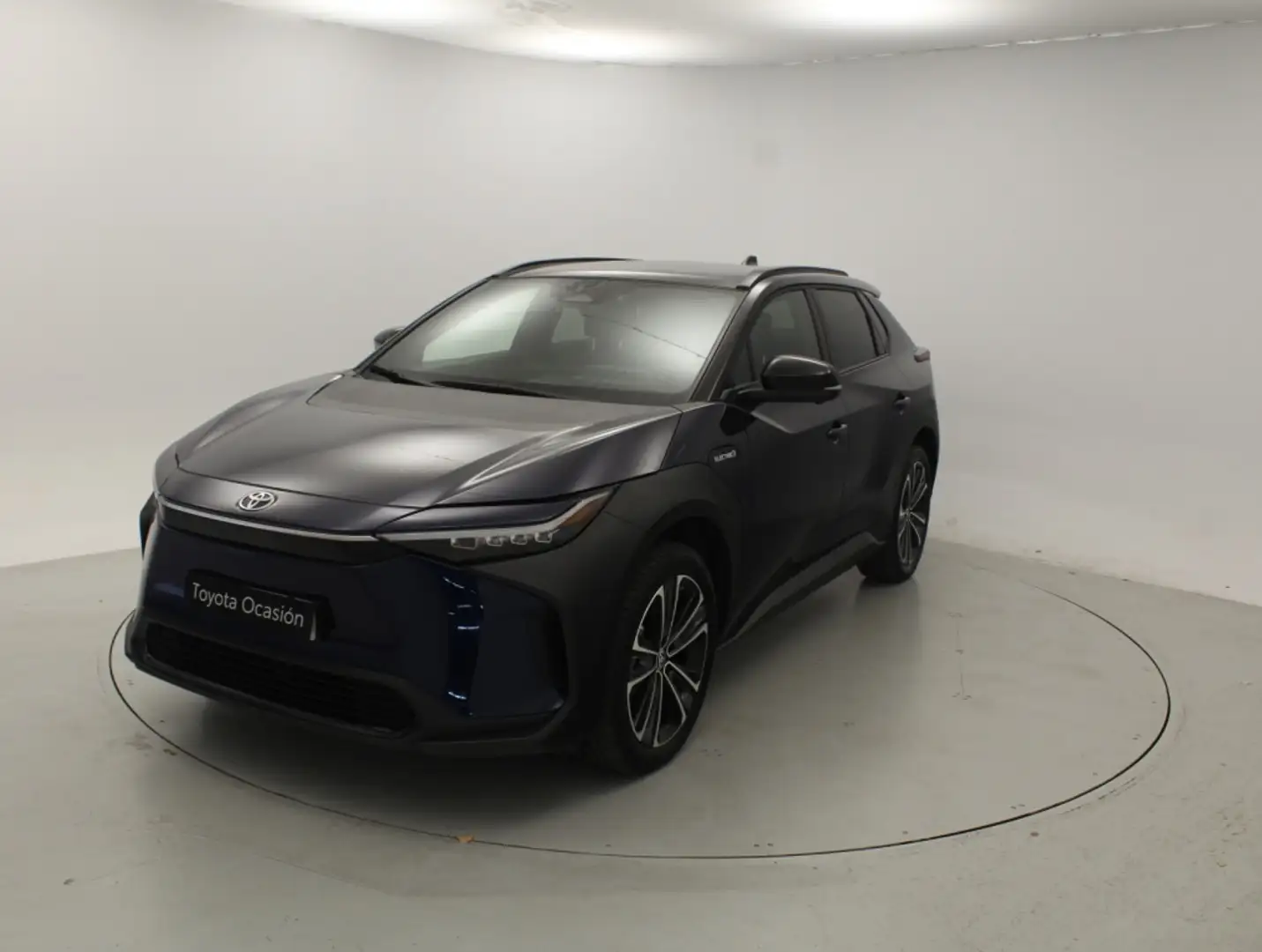 Toyota bZ4X 220E 4X4 5P STYLE PLUS Bleu - 2