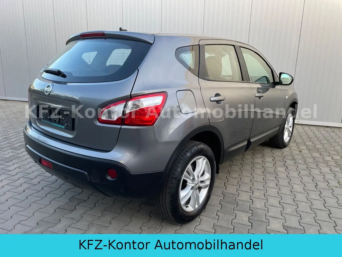 Nissan Qashqai 1.6 dCi Acenta *Klimaaut. *SHZ *PDC MwSt Grau - 2