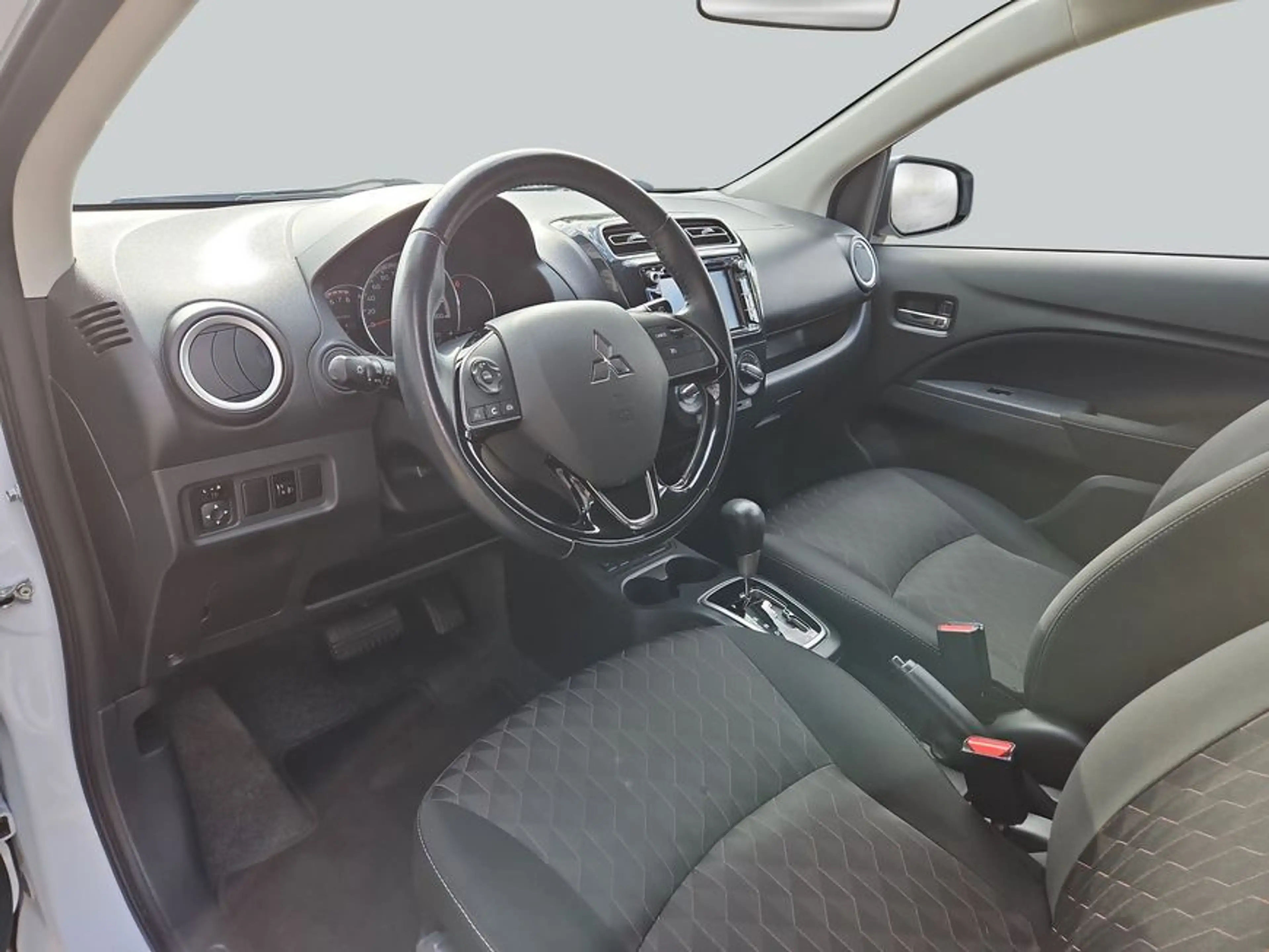 Mitsubishi Space Star AS&G 1.2 CVT Spirit+ — photo 9