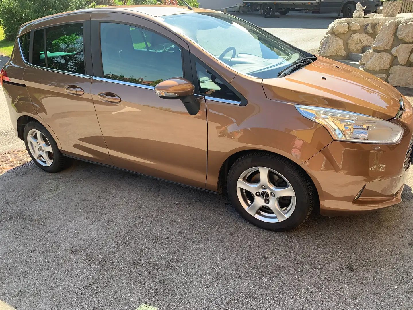 Ford B-Max B-MAX Titanium 1,5 Duratorq TDCi Titanium Braun - 1