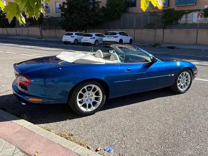 Jaguar XK 1999
