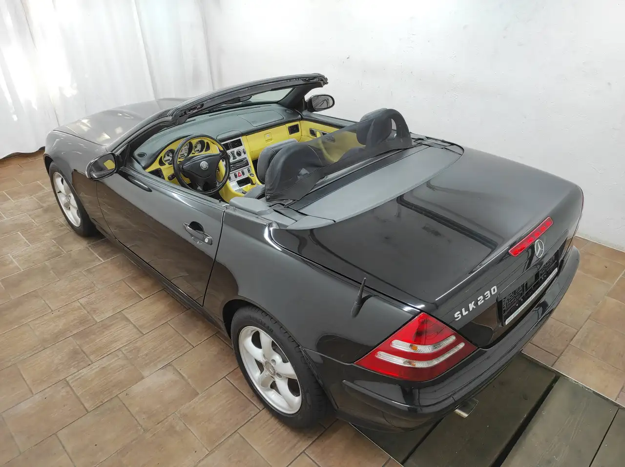 Mercedes-Benz SLK 230 KOMPRESSOR KLIMA SHZ TEMP 6-GANG BOSE VOLL-LEDER ESP, foto 6