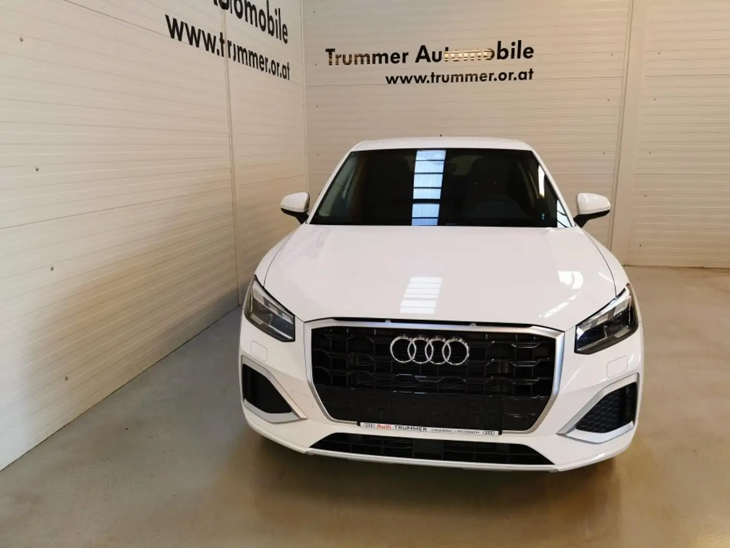 Audi Q2 30 TFSI admired Weiß - 2