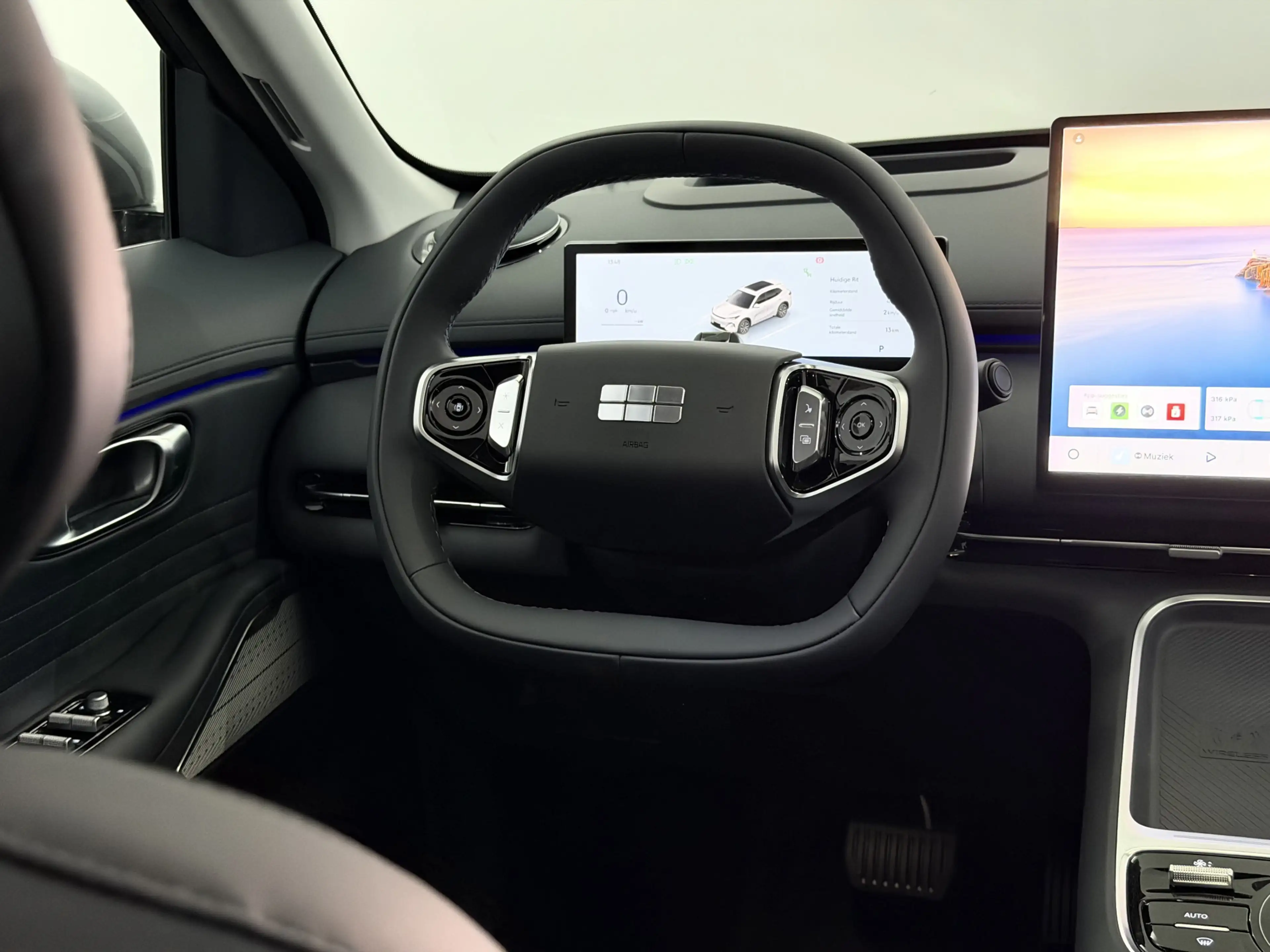 Geely Starray EM-i 1.5 Max+ Launch Edition Panoramadak, Leder, 360 Ca — photo 14