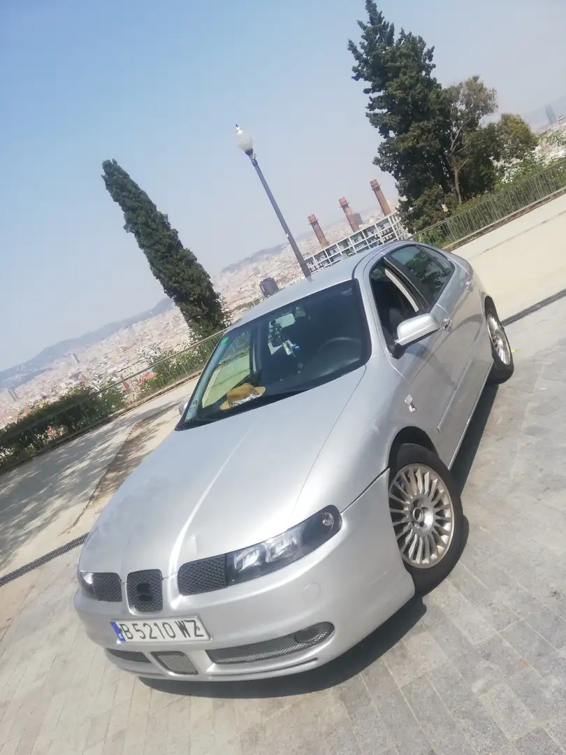 SEAT Leon León 1.8 20v T4 Sport - 1