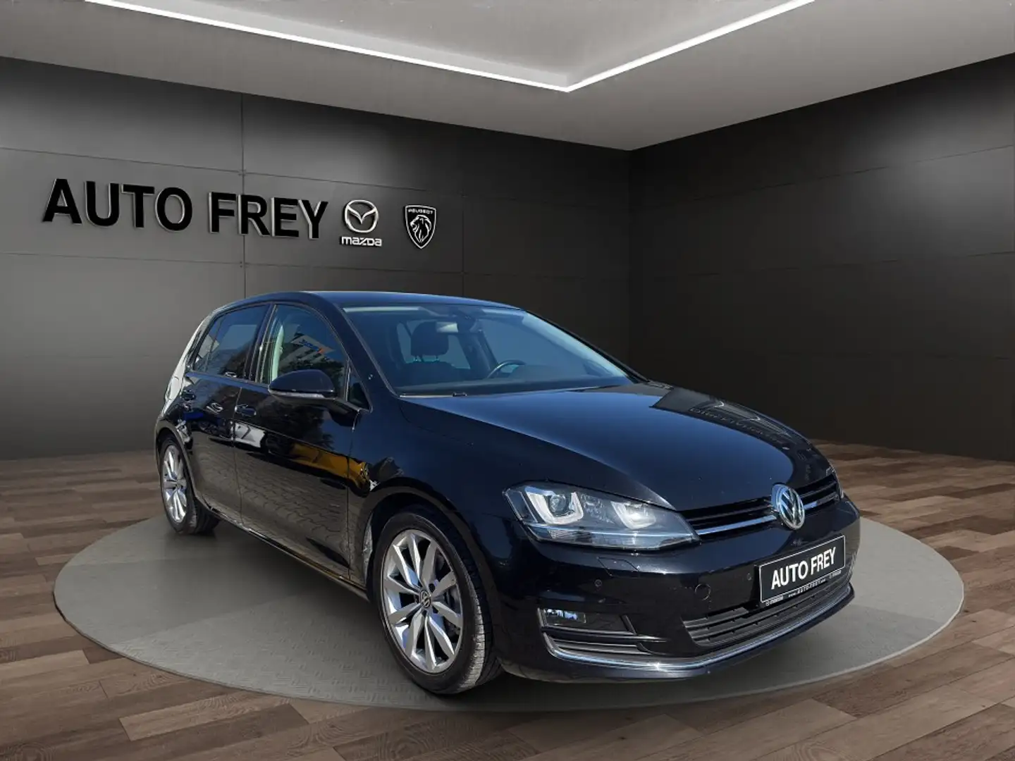 Volkswagen Golf 2.0 Diesel Highline XENON NAVI Schwarz - 1