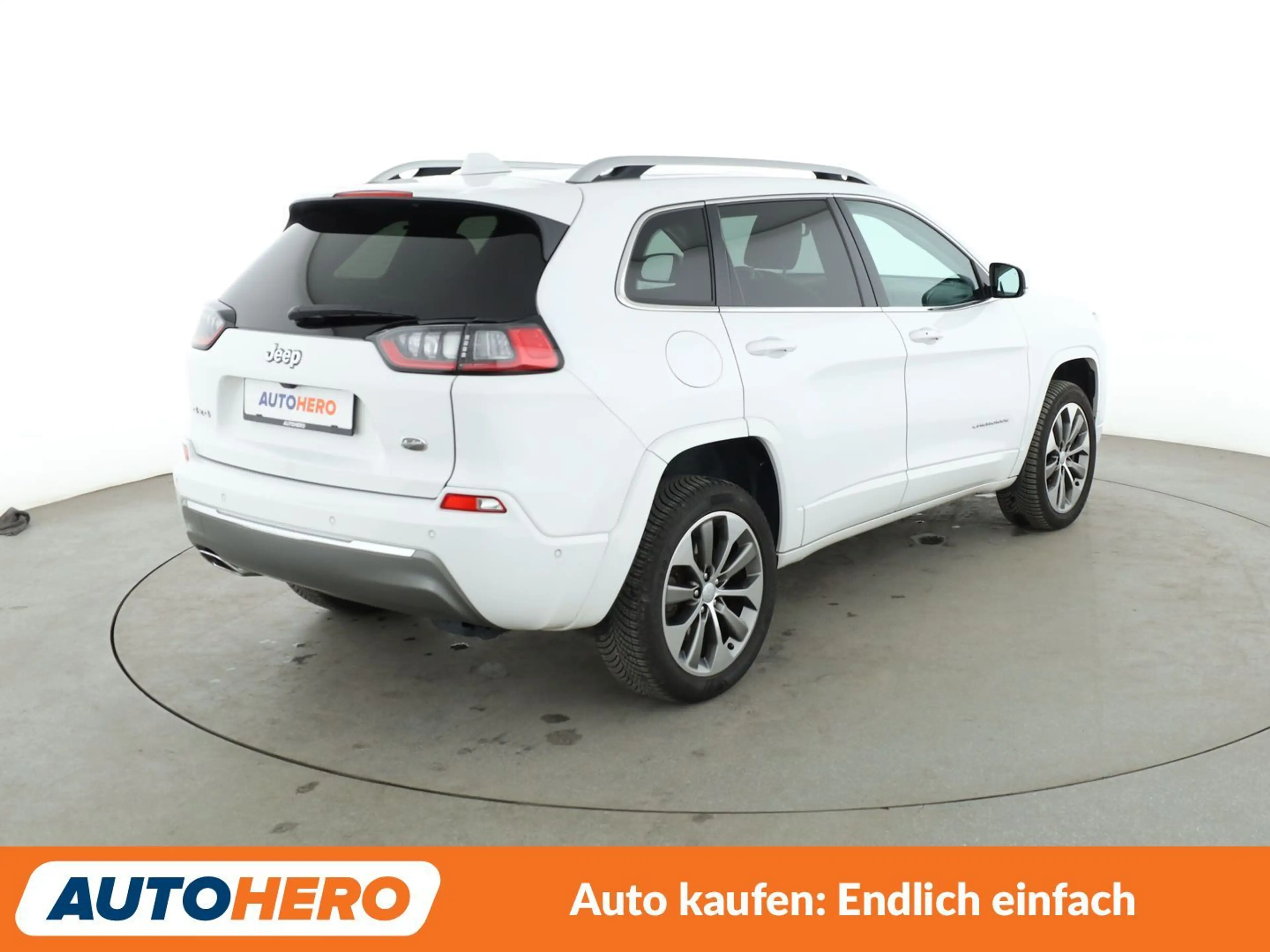 Jeep Cherokee 2.2 M-Jet Overland 4x4 Aut.*NAVI*BI-XENON*ACC*CAM* — photo 6