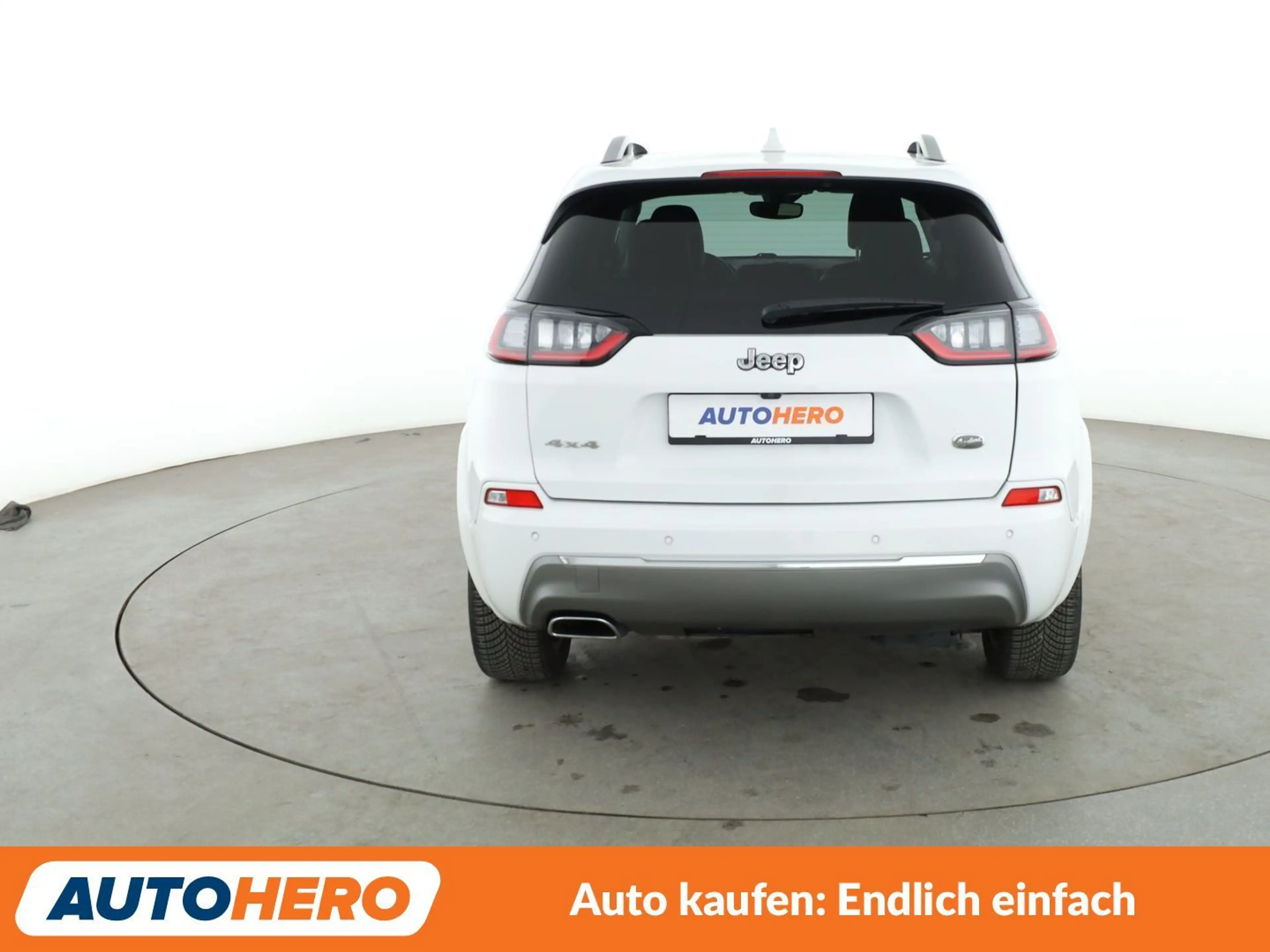 Jeep Cherokee 2.2 M-Jet Overland 4x4 Aut.*NAVI*BI-XENON*ACC*CAM* — photo 5