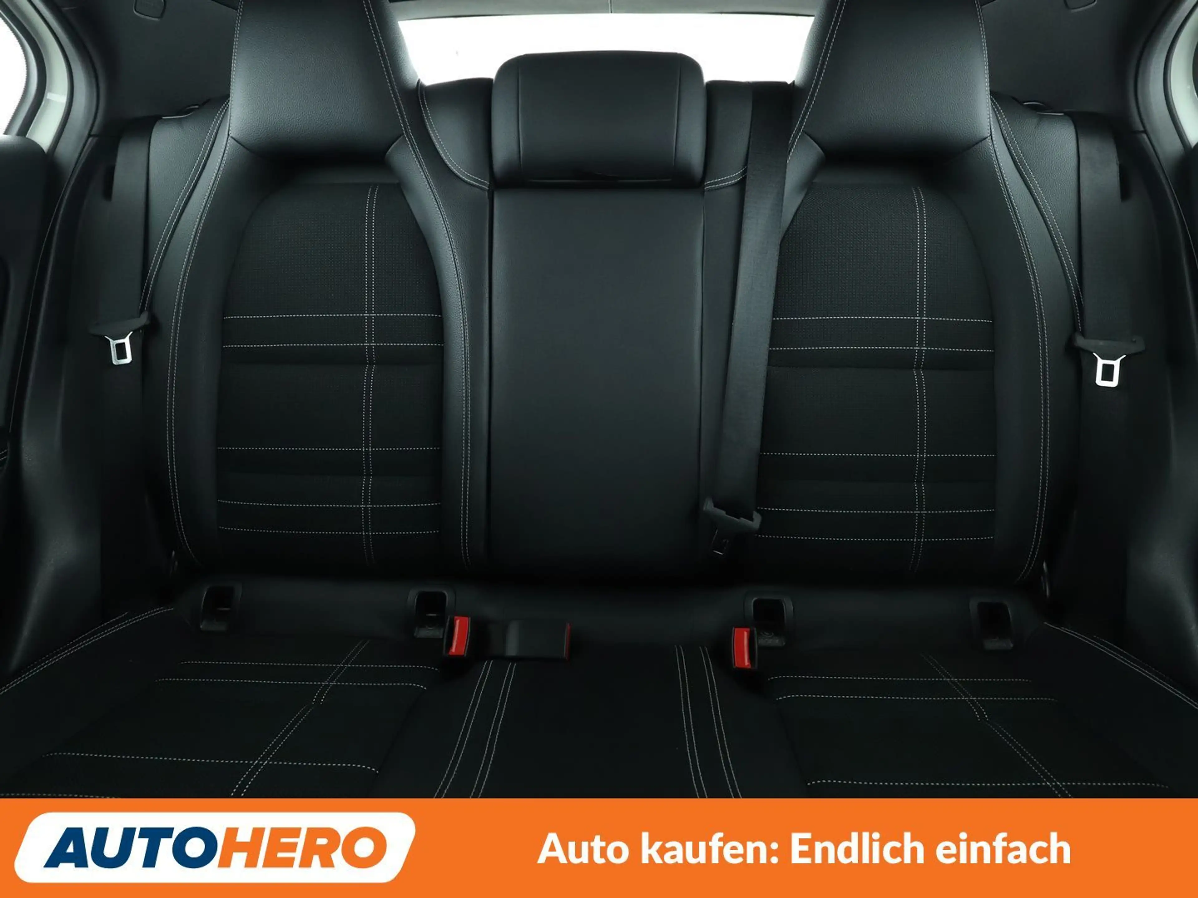 Mercedes-Benz A 180 A 180 BlueEfficiency Urban Aut.*NAVI*BI-XENON*PDC* — photo 15