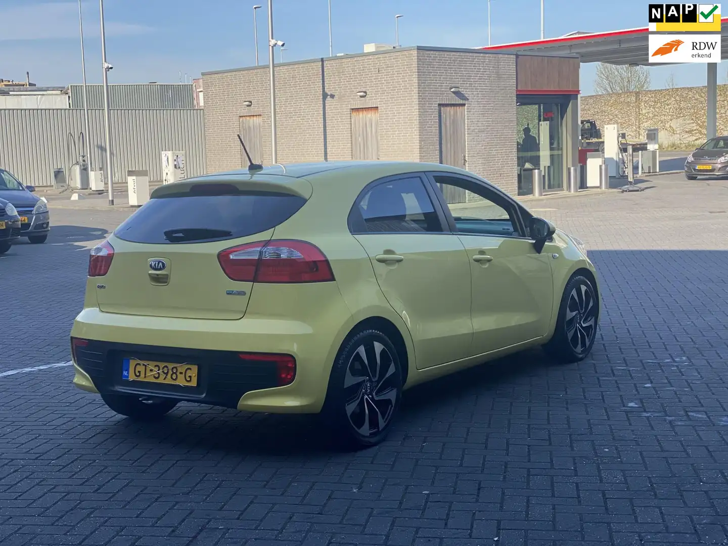Kia Rio 1.2 CVVT DynamicLine Jaune - 1