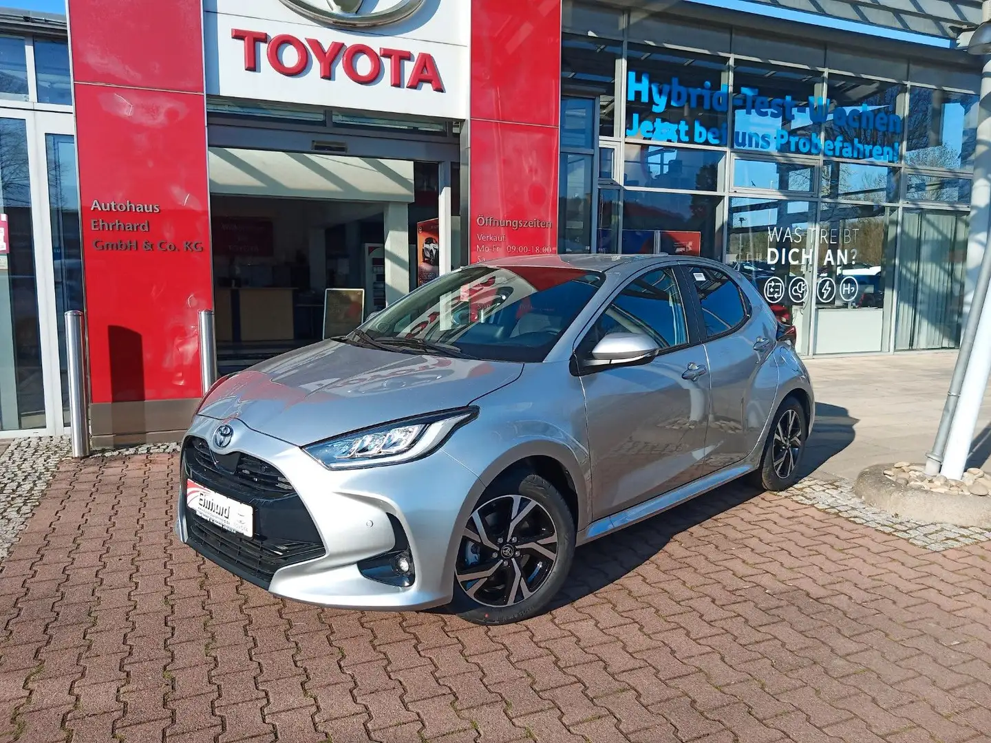 Toyota Yaris Hybrid Teamplayer *Smartphone*Kamera Silber - 1