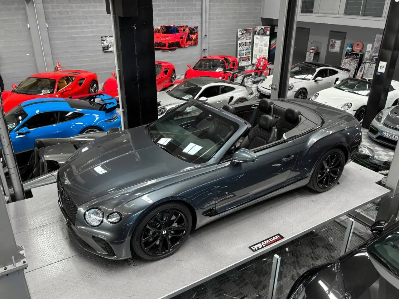 Bentley Continental GTC 2022
