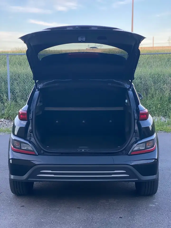 Hyundai KONA снимка Hyundai KONA