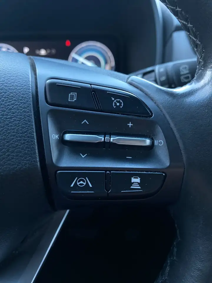 Hyundai KONA снимка Hyundai KONA