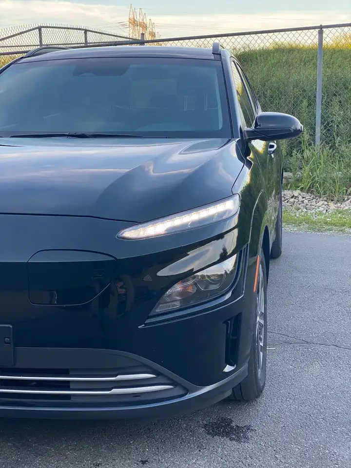 Hyundai KONA снимка Hyundai KONA