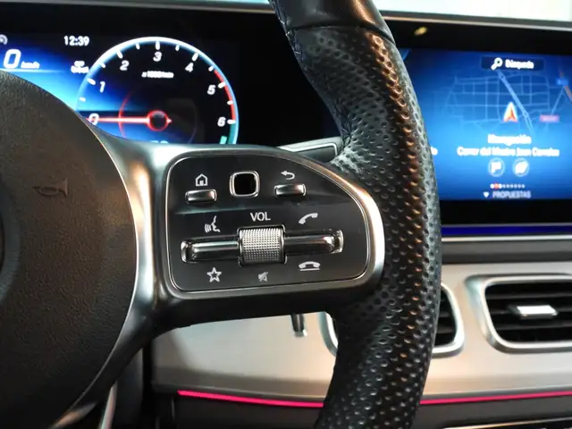 Mercedes-Benz Gle view 11