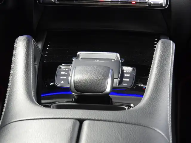 Mercedes-Benz Gle view 15