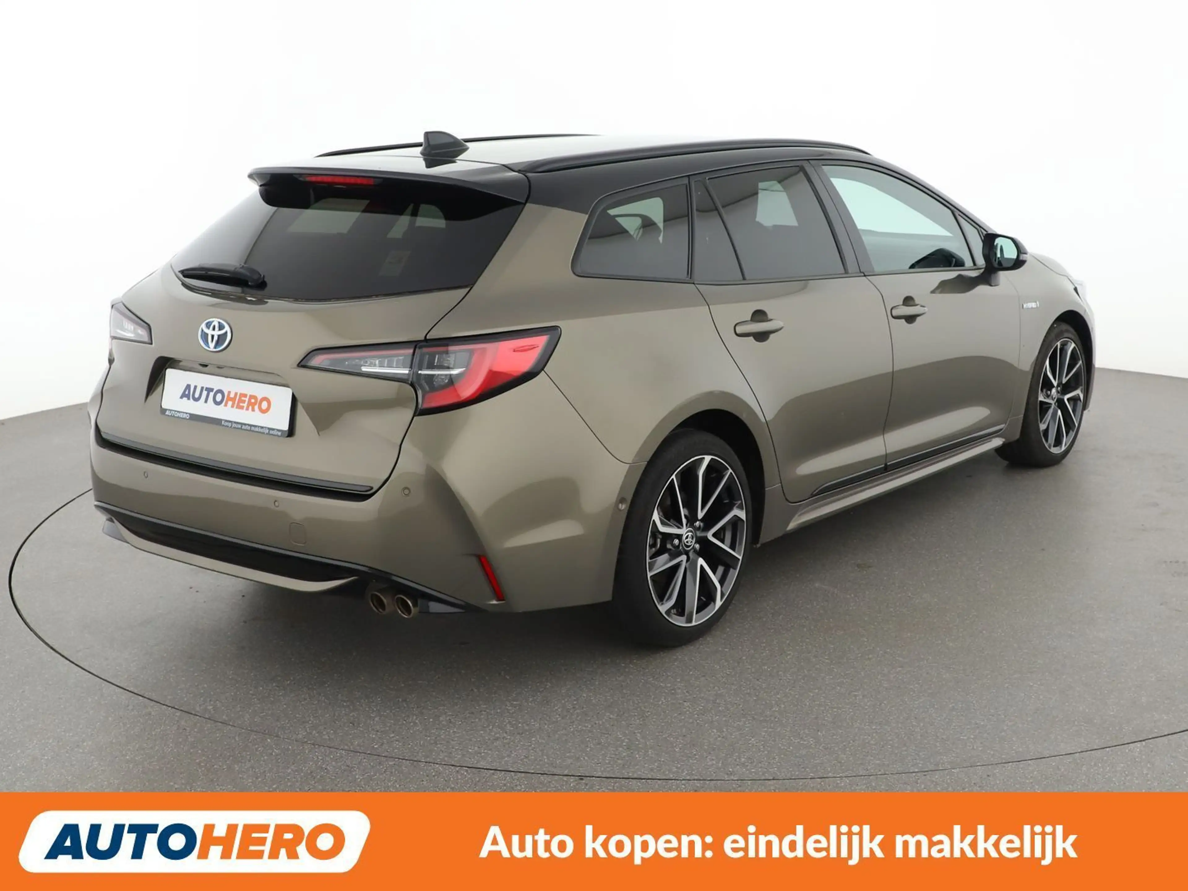 Toyota Corolla 2.0 Hybrid Collection — photo 6