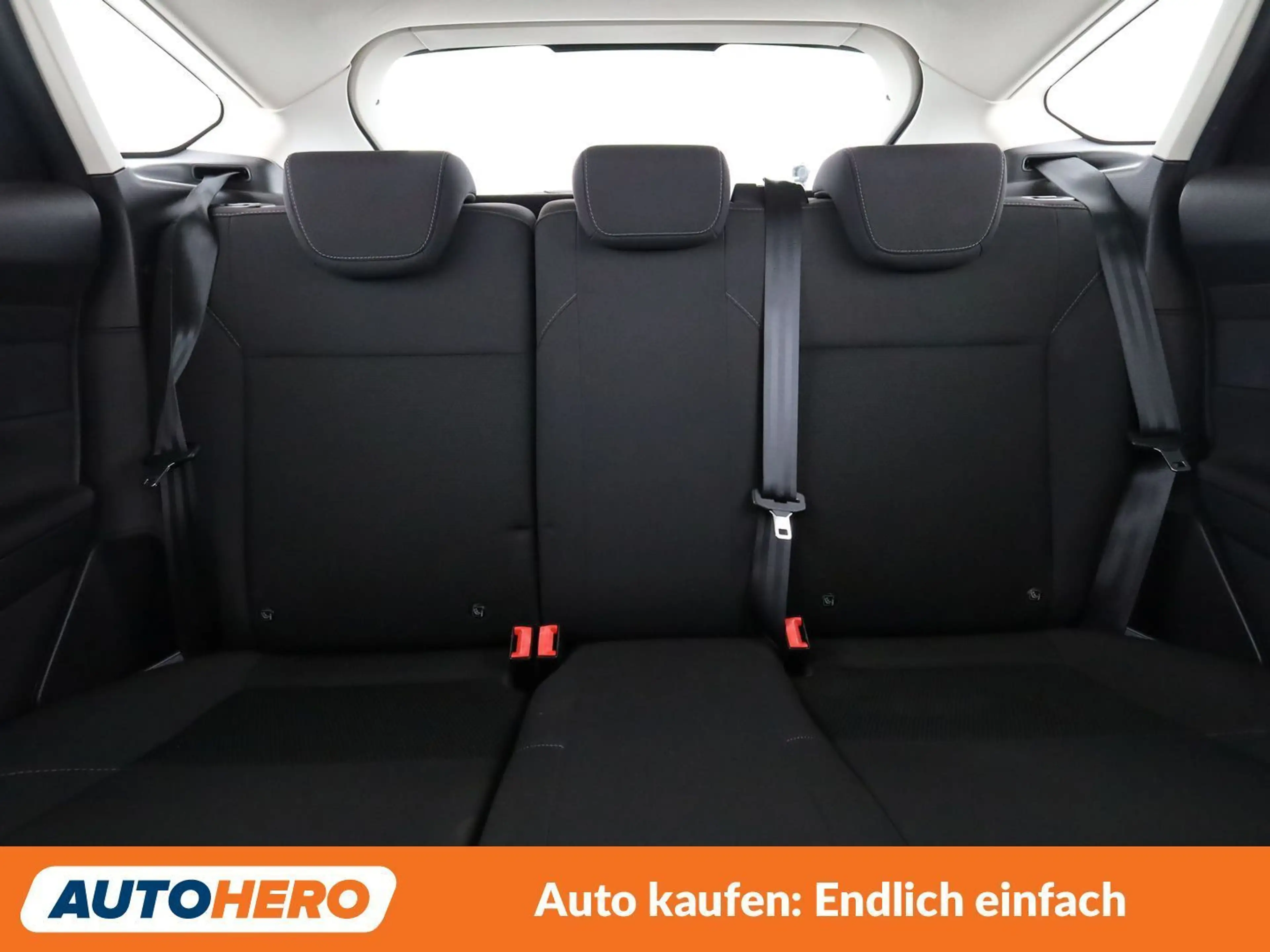 Ford Focus 1.0 EcoBoost Trend — photo 15