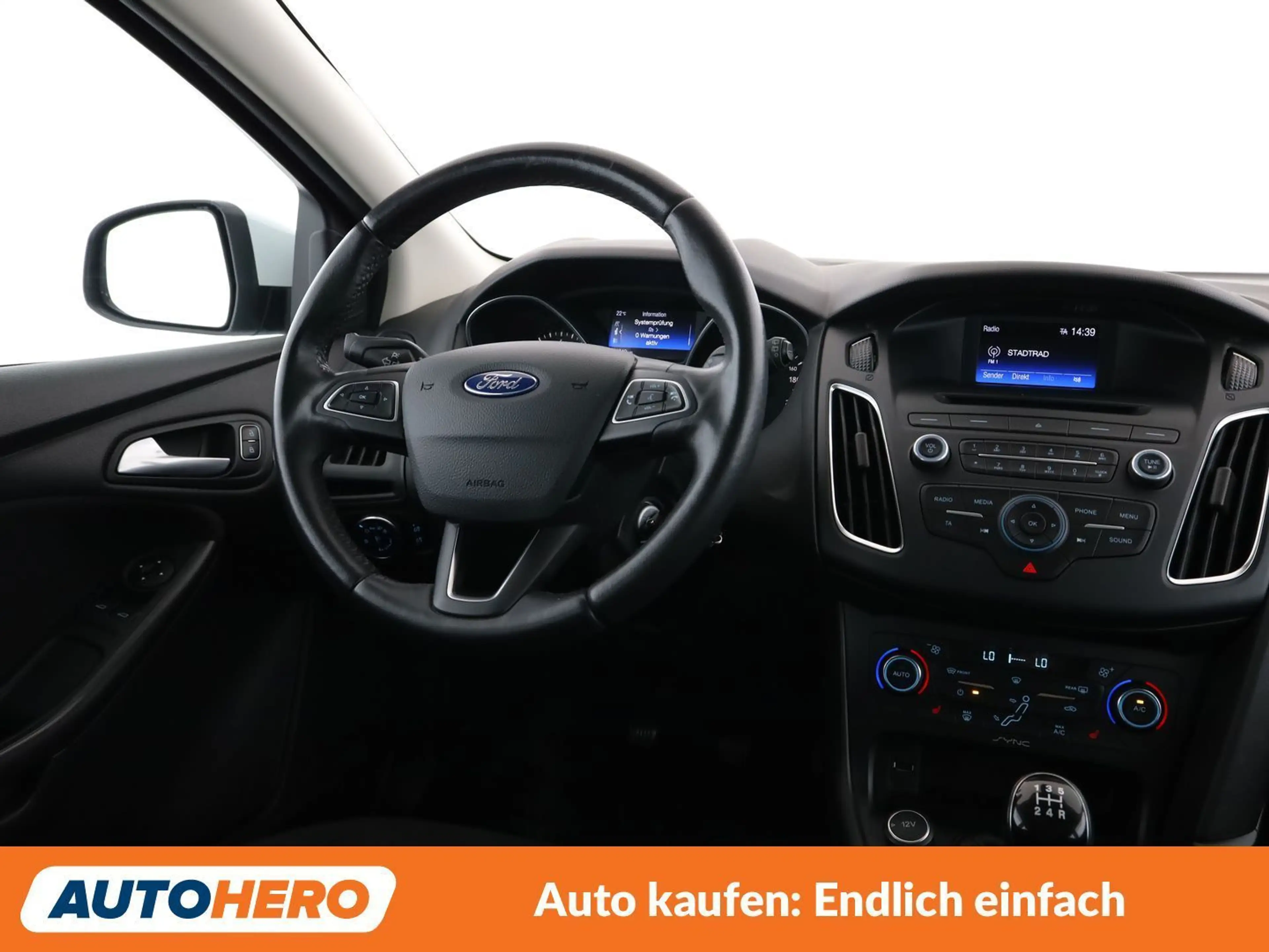 Ford Focus 1.0 EcoBoost Trend — photo 13