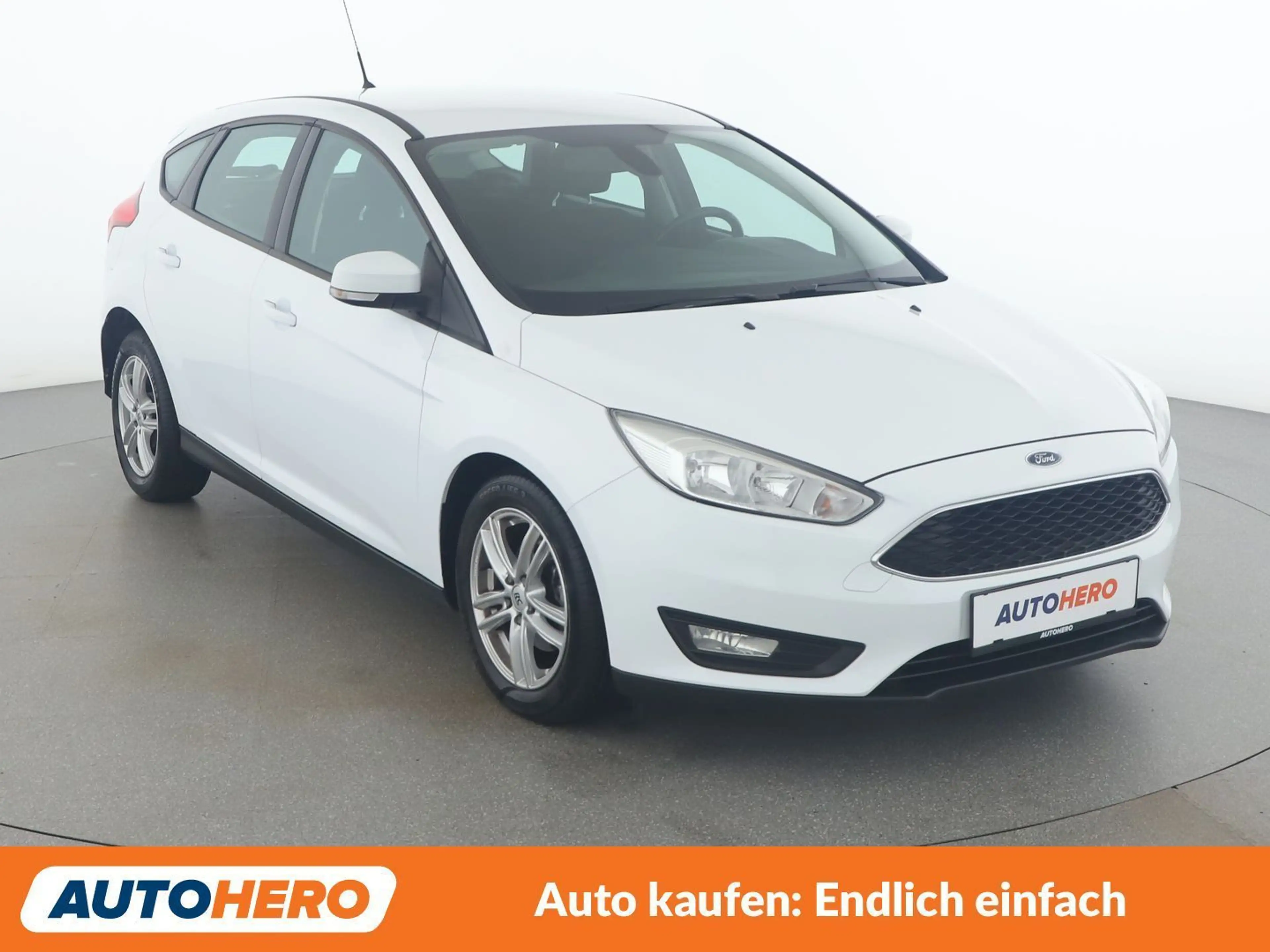 Ford Focus 1.0 EcoBoost Trend — photo 8