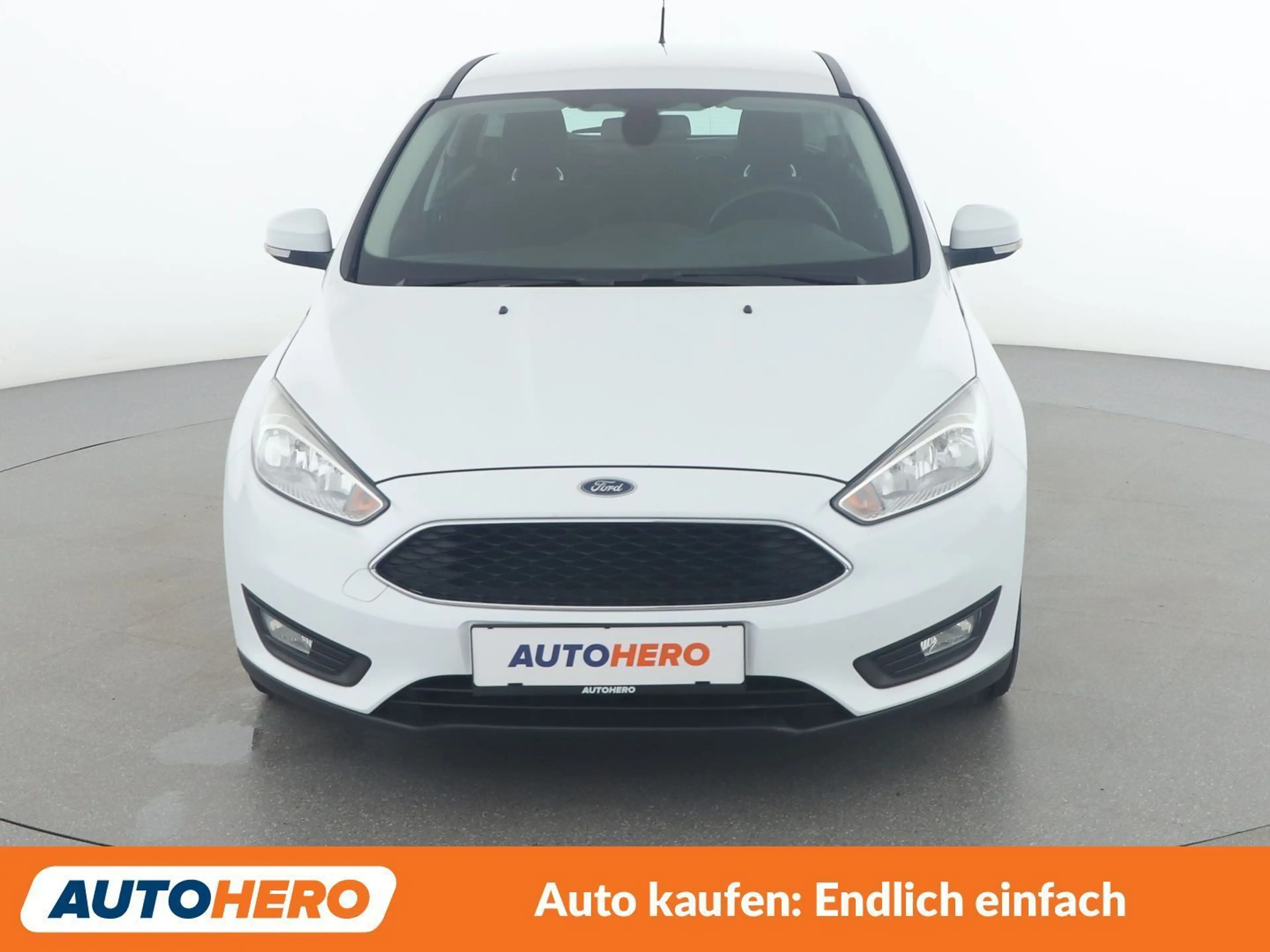 Ford Focus 1.0 EcoBoost Trend — photo 9