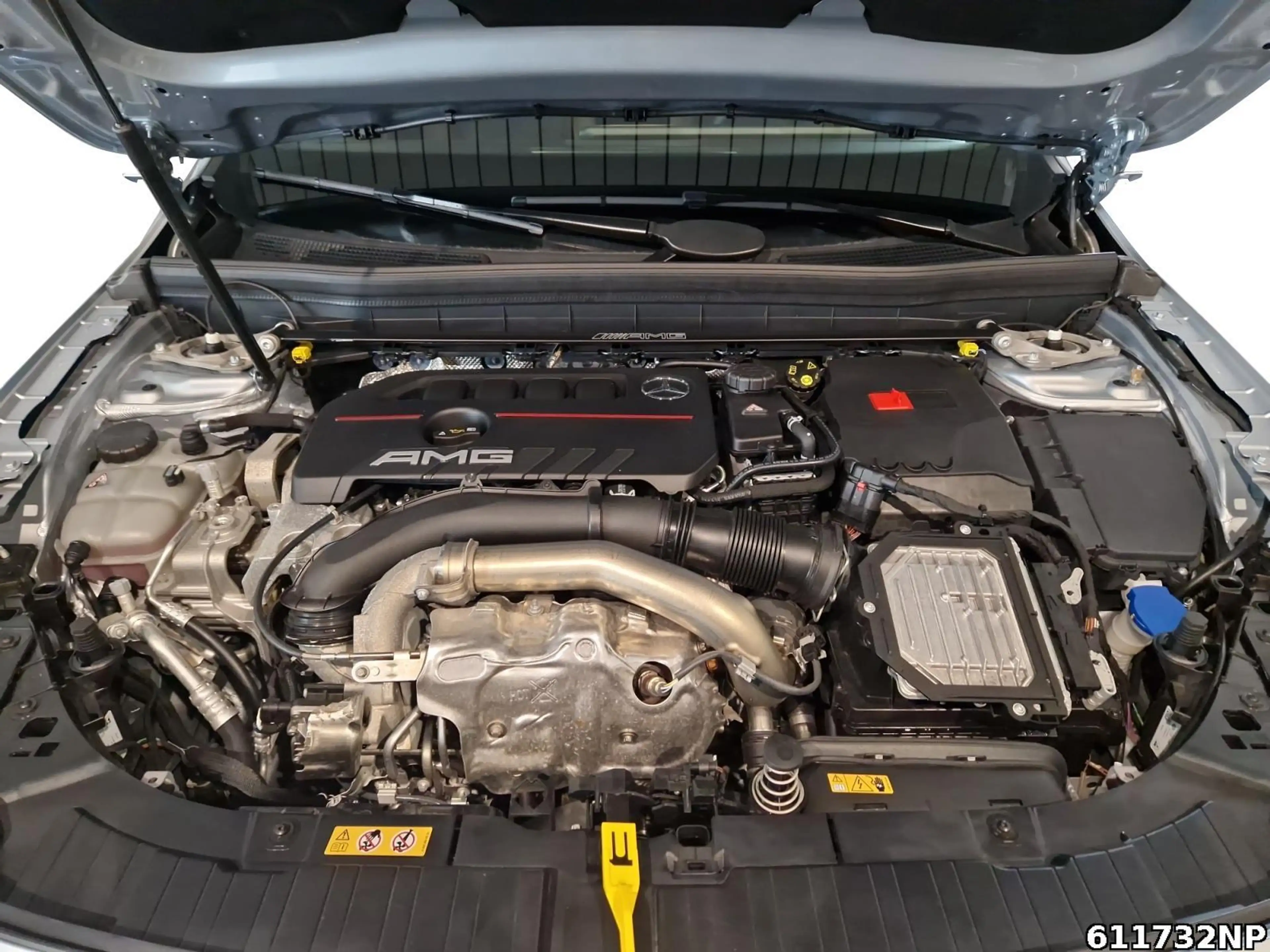 Mercedes-Benz GLB 35 AMG 4M  Pano AHK Distronic Burmester 360° — photo 7