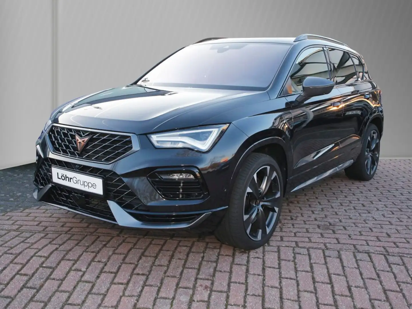 SEAT Ateca 2,0 TSI DSG VZ 4Drive 19" PANO BEATS SH CUPRA+ Schwarz - 2