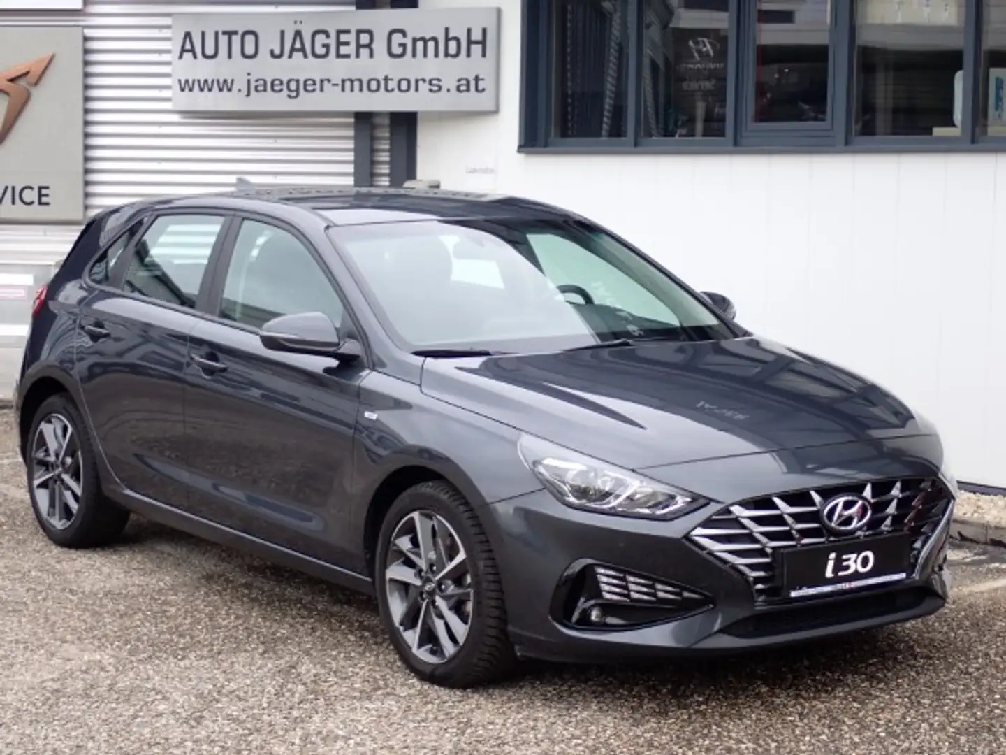 Hyundai i30 1,0 T-GDI Trend Line Grau - 1