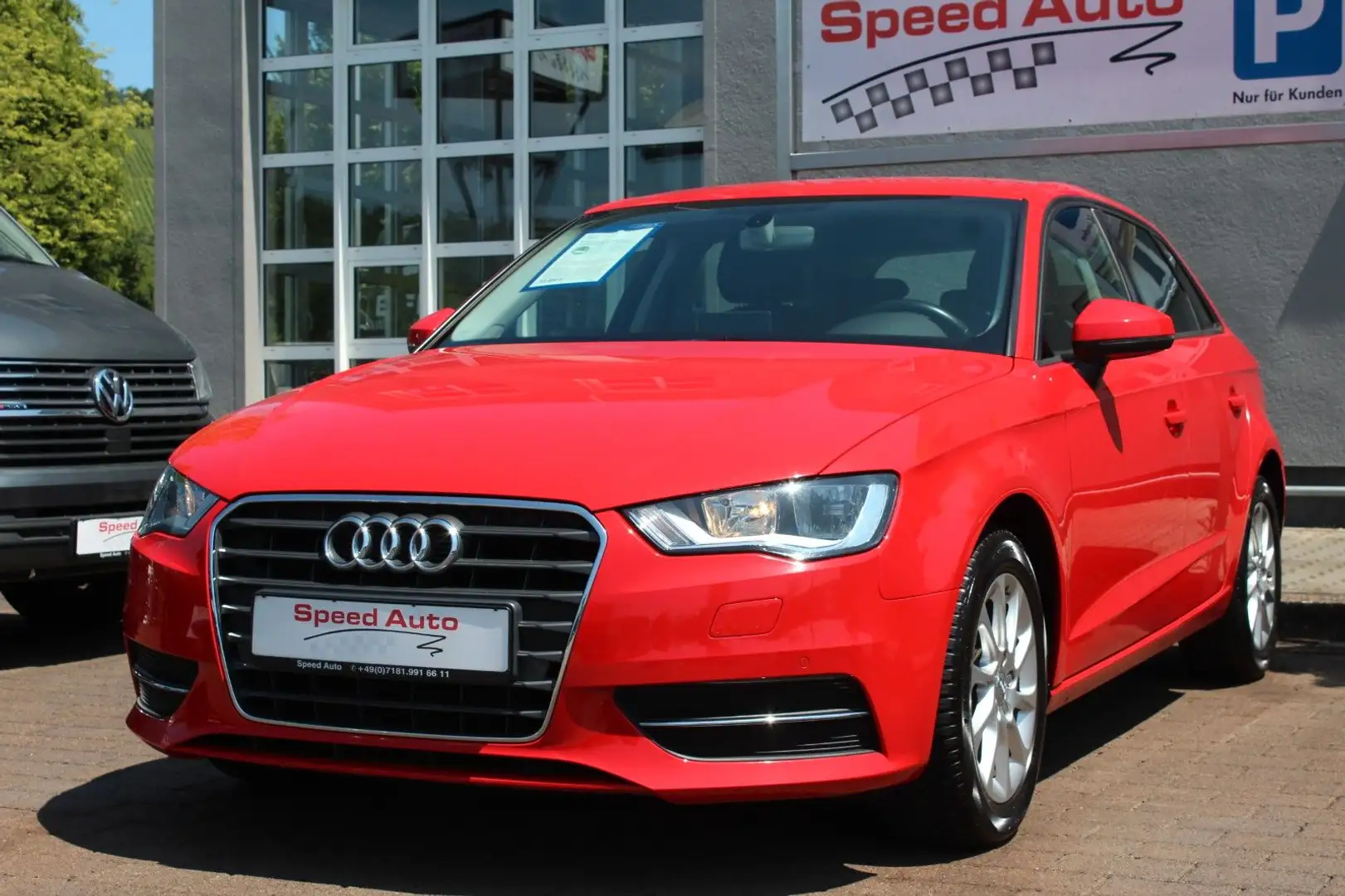 Audi A3 Sportback attraction/STANDHEIZUNG/KAMERA/ALU Rood - 2