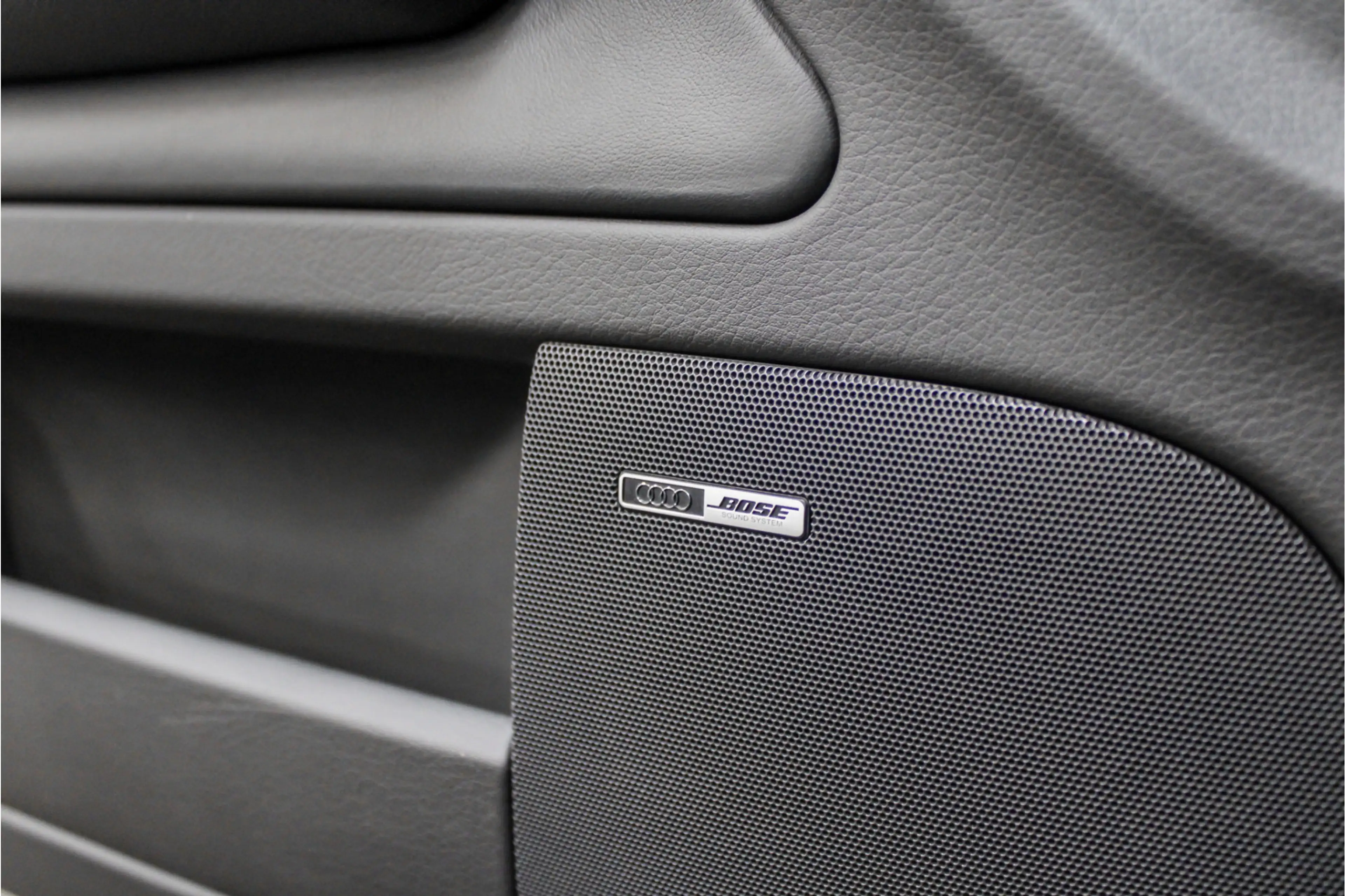Audi S4 Limousine 4.2 V8 QUATTRO Exclusive |Uniek|Zeermooi — photo 15