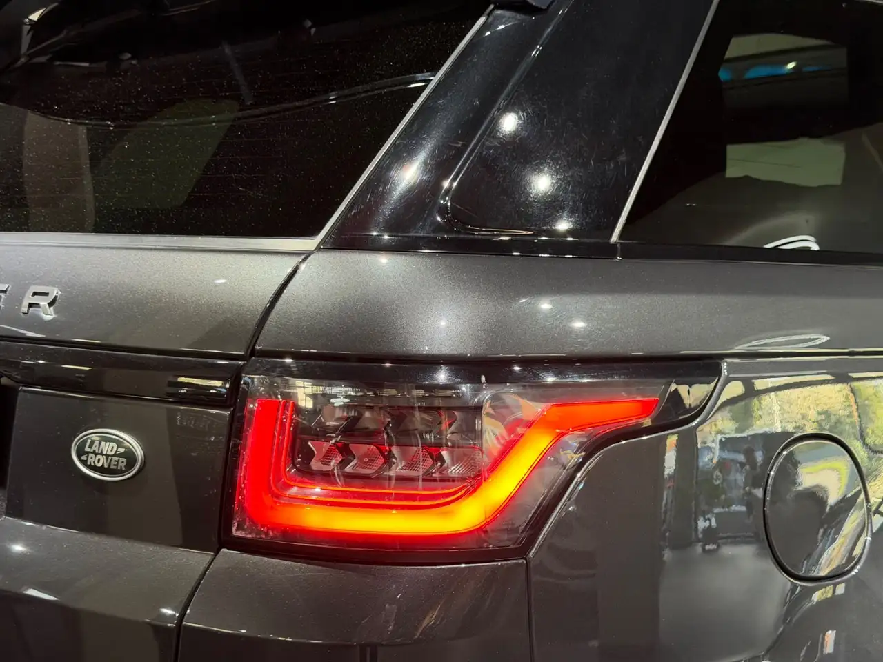 Land Rover Range Rover Sport 2,0 Si4 PHEV AWD HSE Dynamic / PANO / MERIDIAN Bild 19
