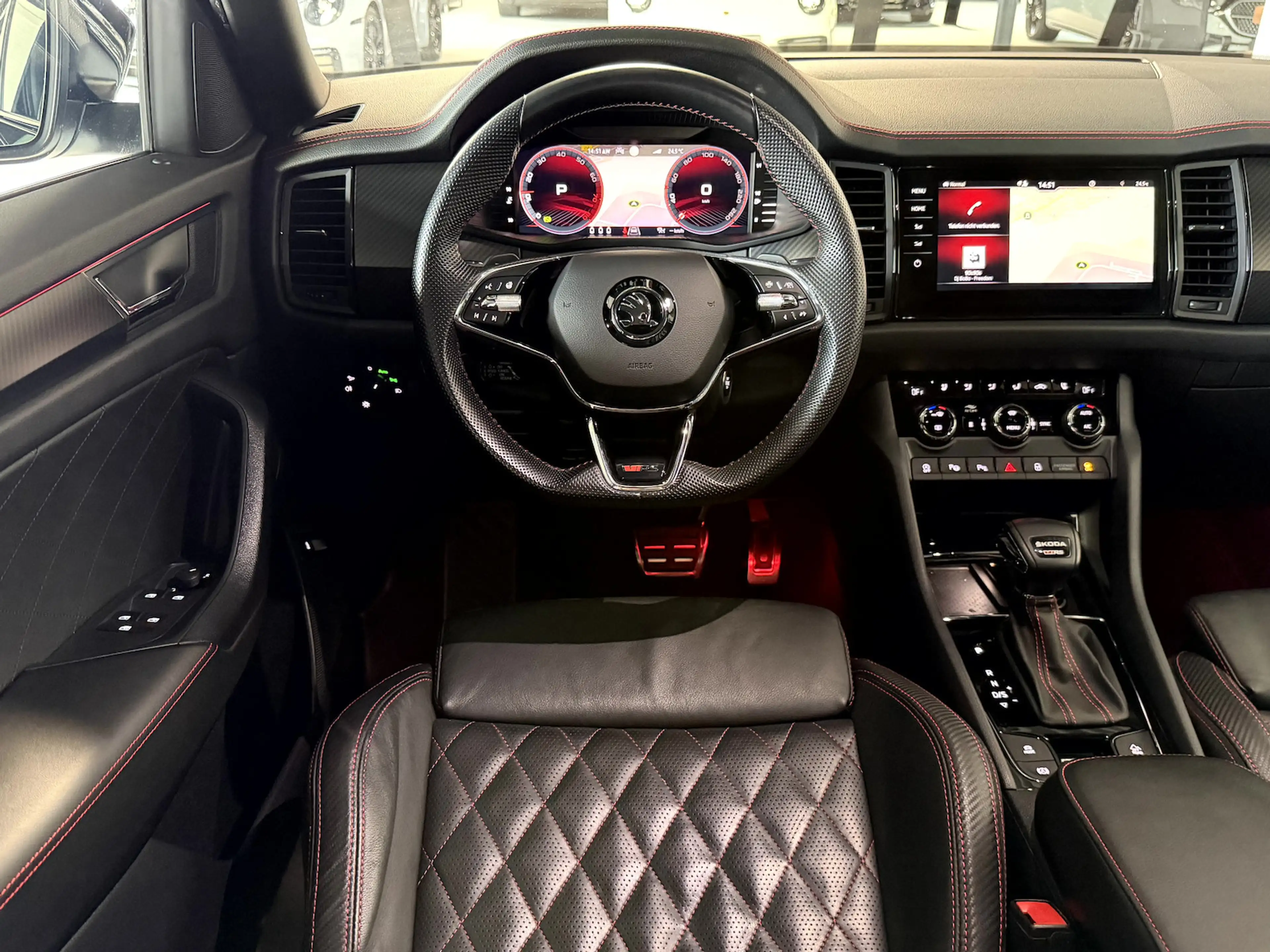 Skoda Kodiaq RS 2.0TSI*Pano*Leder*Matrix*Sitzbelüftung* — photo 12