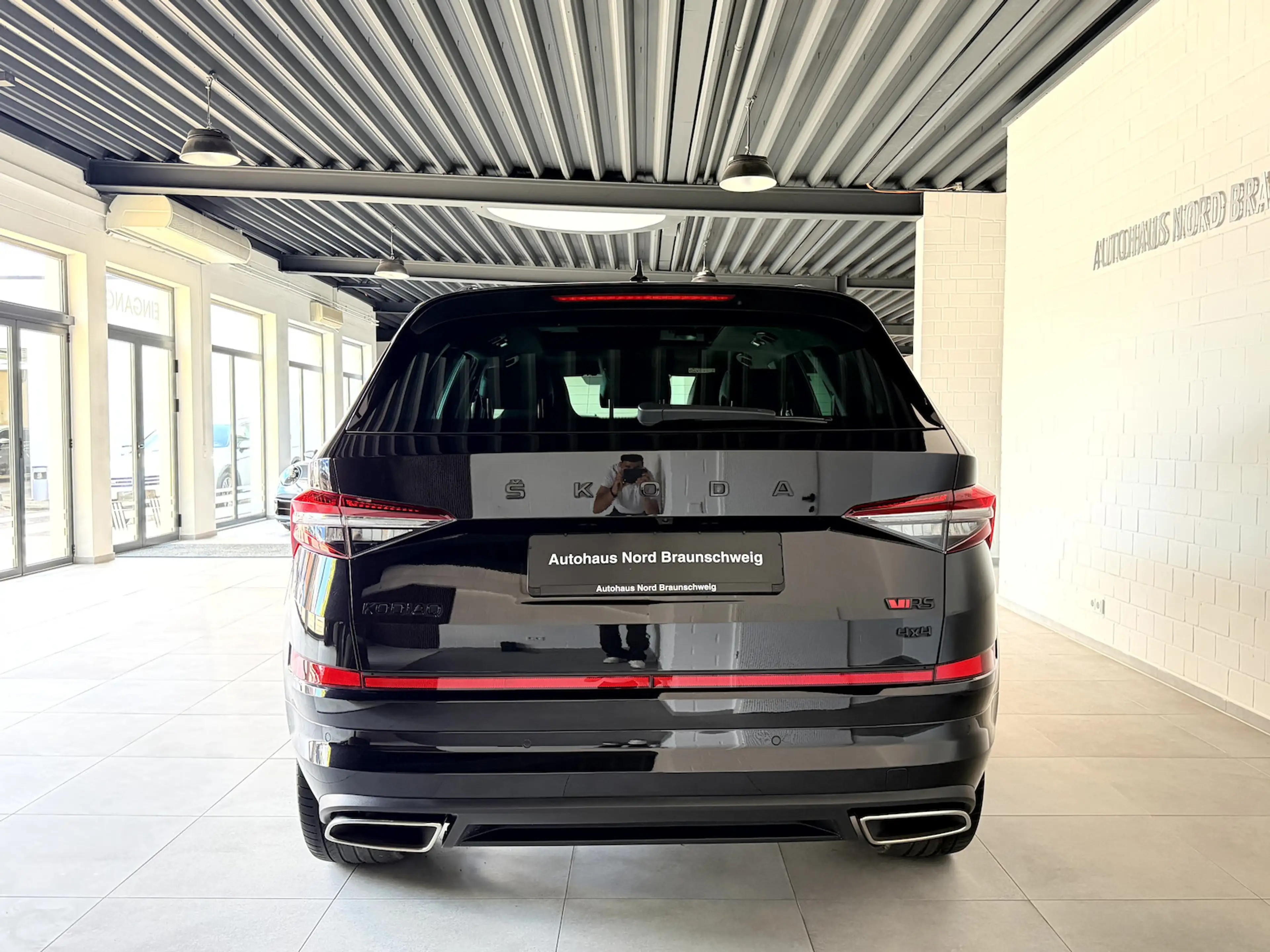 Skoda Kodiaq RS 2.0TSI*Pano*Leder*Matrix*Sitzbelüftung* — photo 6