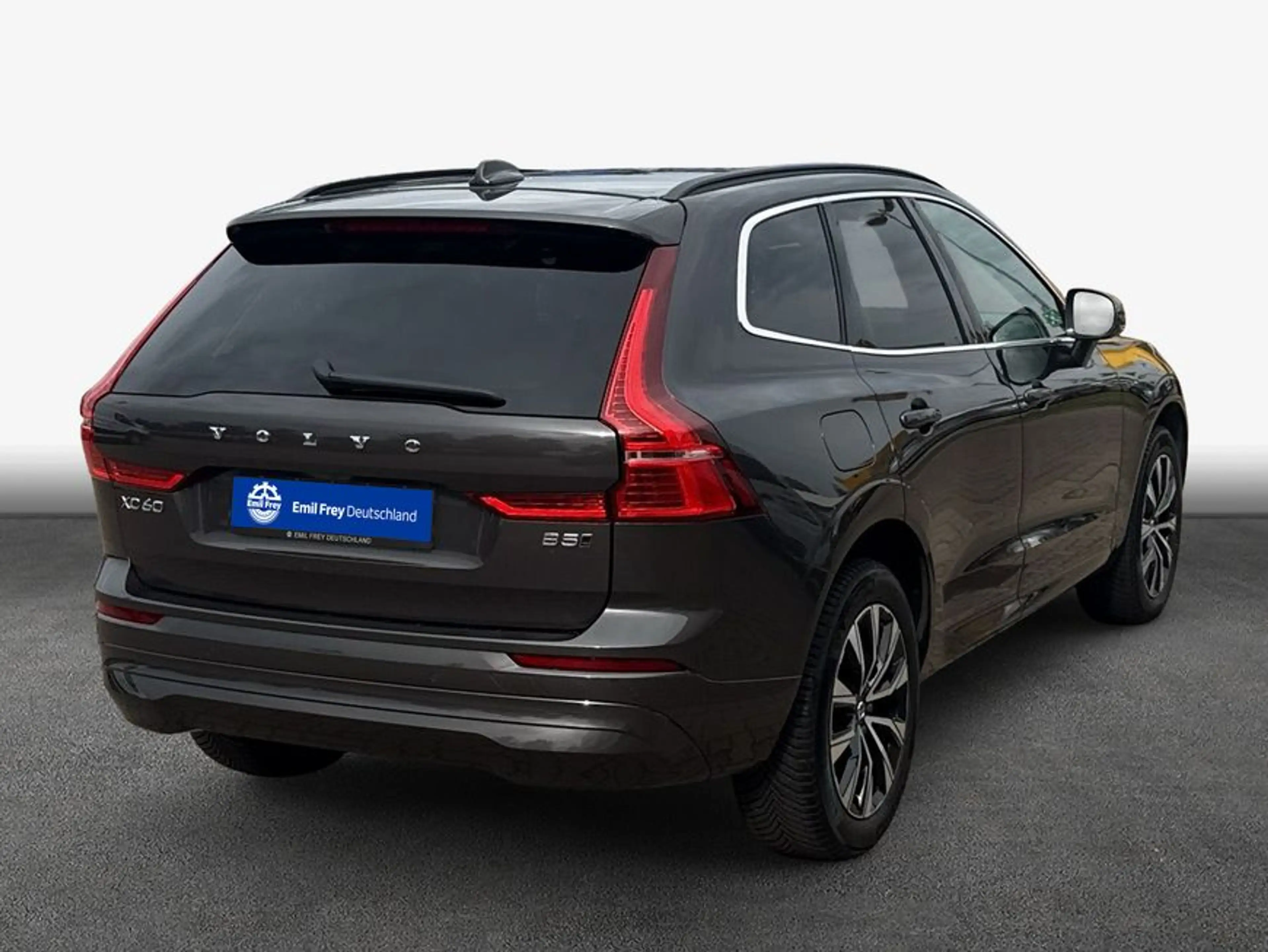 Volvo XC60 XC60 B5 B AWD Core — photo 2